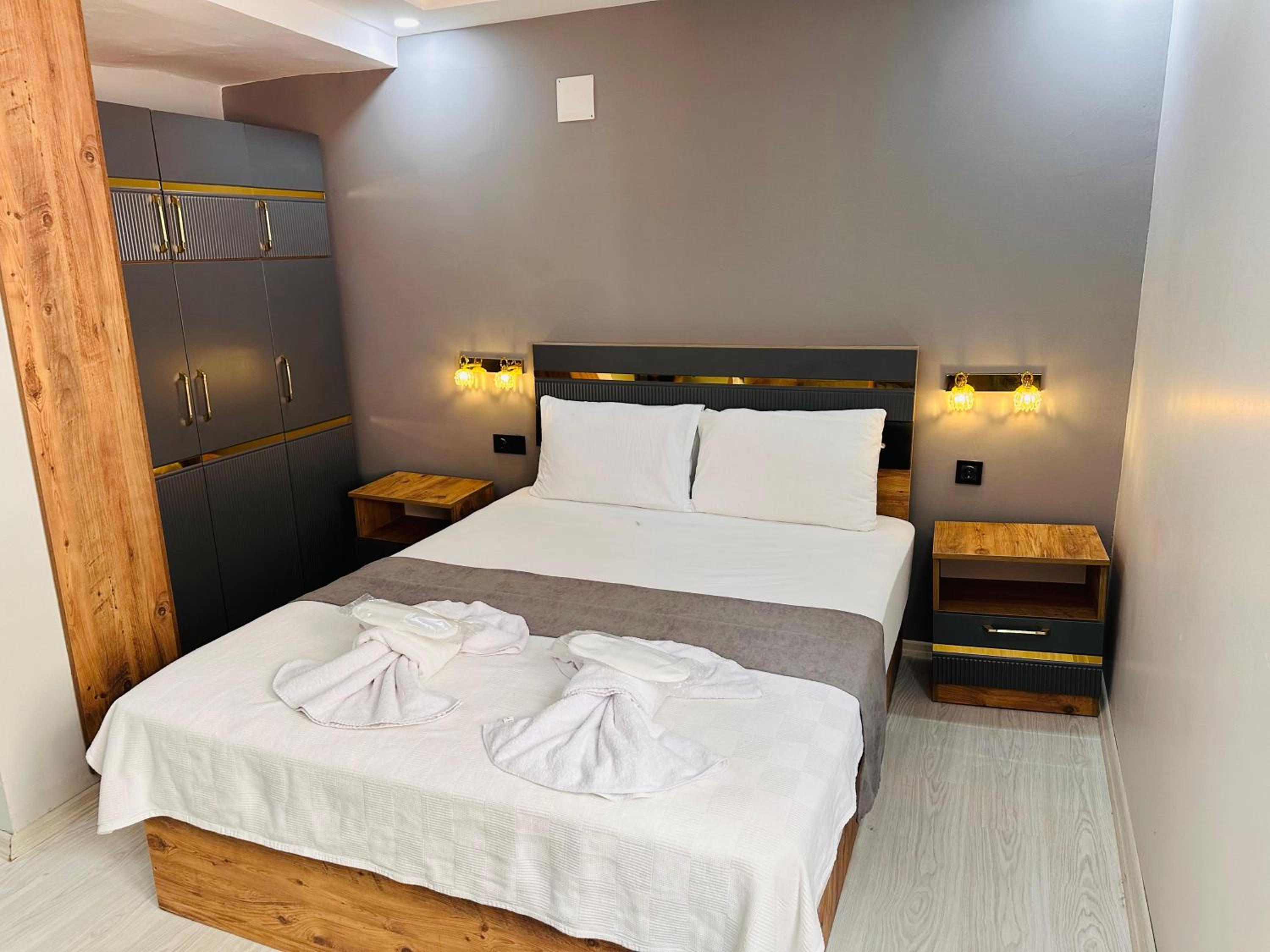 Standard Double Room - Photo 2