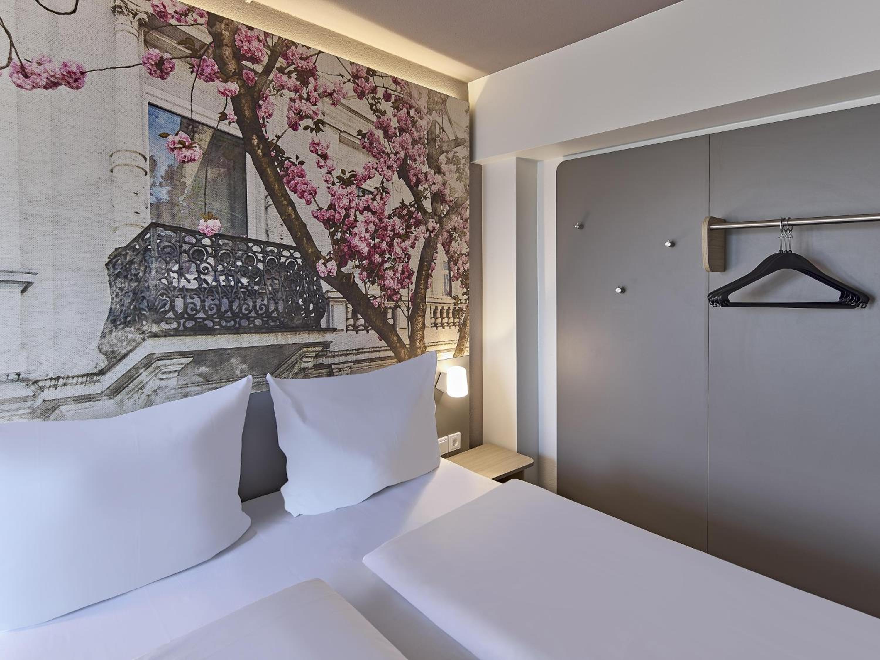 Double Room - Photo 5