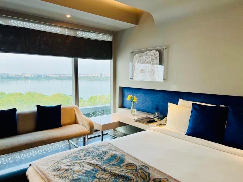 Residence Room (20% off on session of Spa ,15% Off on Laundry service ,Complimentary Welcome Drink on arrival) Residence Room (20% off on session of Spa ,15% Off on Laundry service ,Complimentary Welcome Drink on arrival)