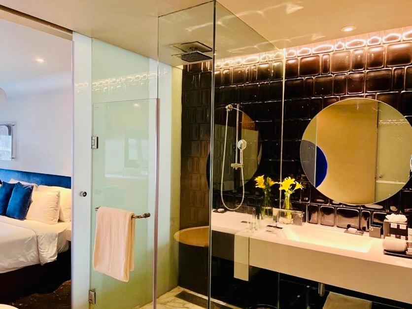 Residence Room (20% off on session of Spa ,15% Off on Laundry service ,Complimentary Welcome Drink on arrival) Residence Room (20% off on session of Spa ,15% Off on Laundry service ,Complimentary Welcome Drink on arrival)