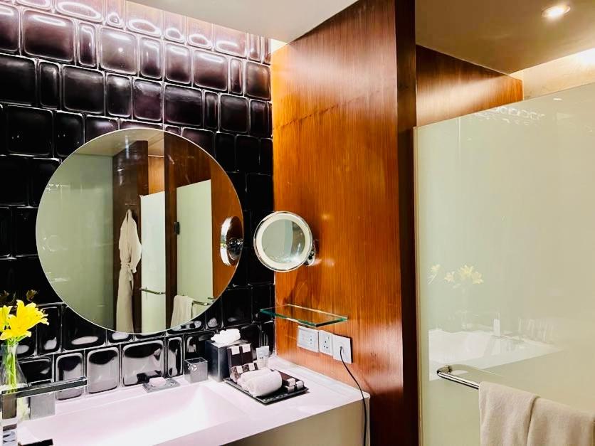 Residence Room (20% off on session of Spa ,15% Off on Laundry service ,Complimentary Welcome Drink on arrival) Residence Room (20% off on session of Spa ,15% Off on Laundry service ,Complimentary Welcome Drink on arrival)