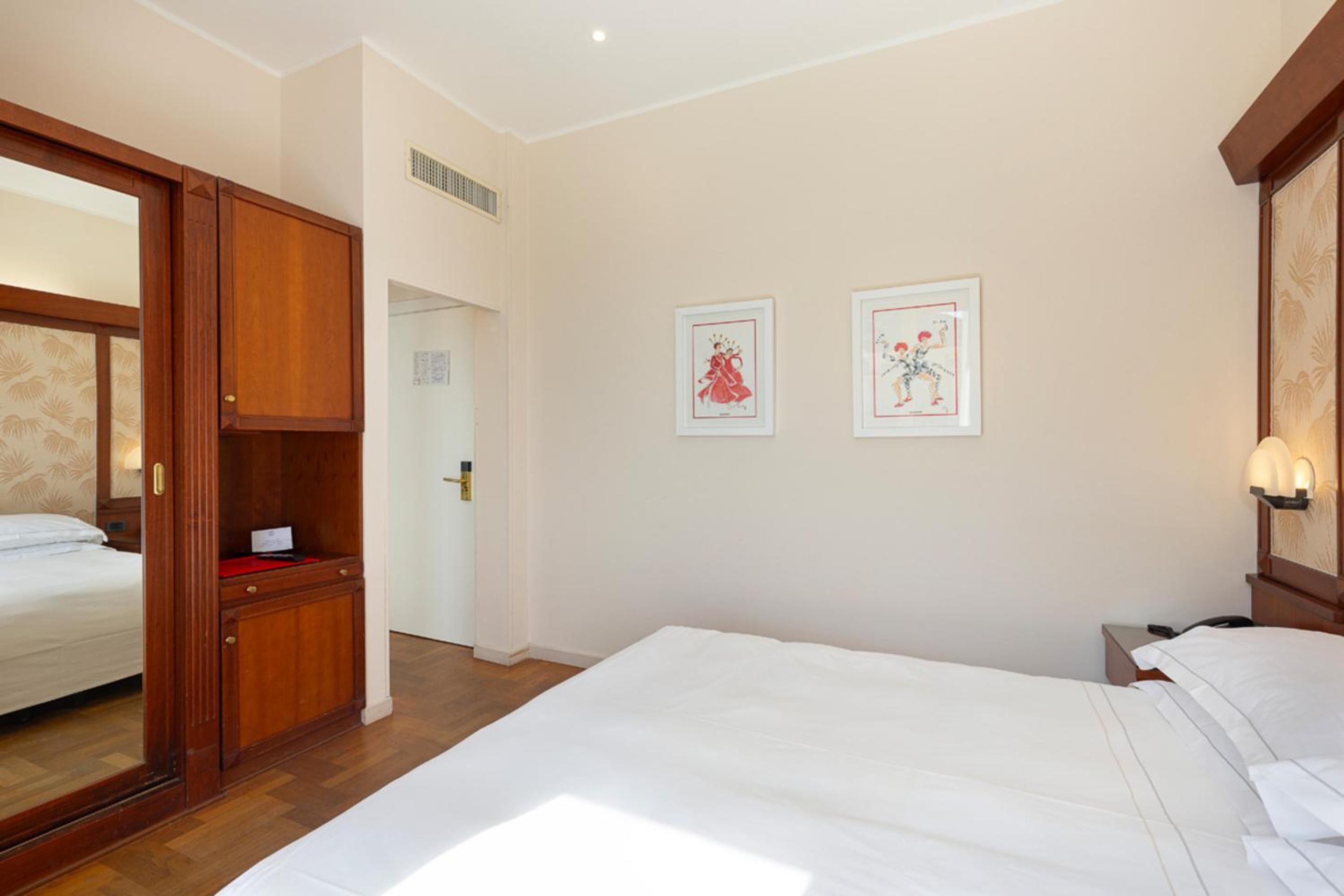 Superior Double Lateral room - Photo 4