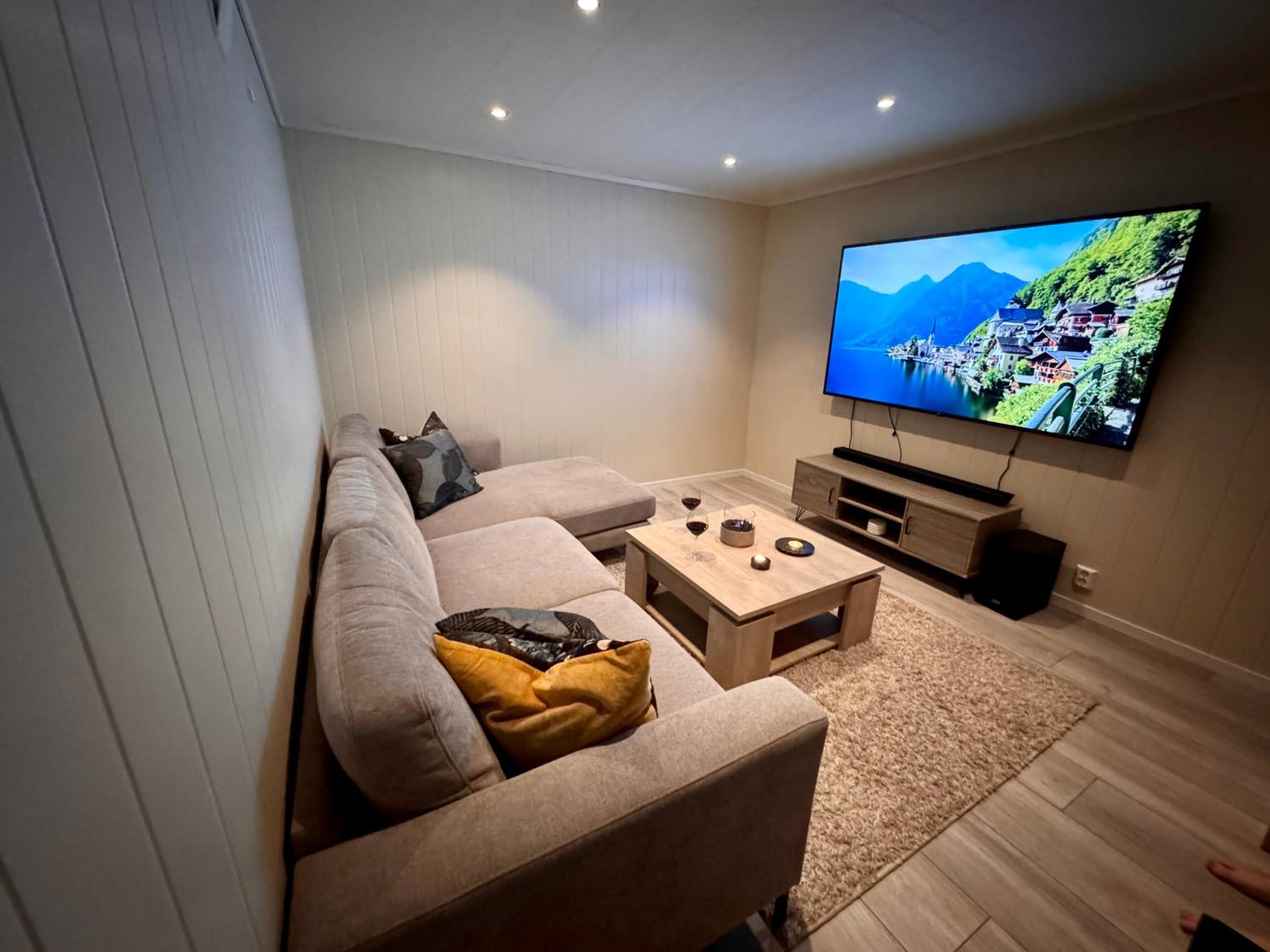 Family Room photo 2