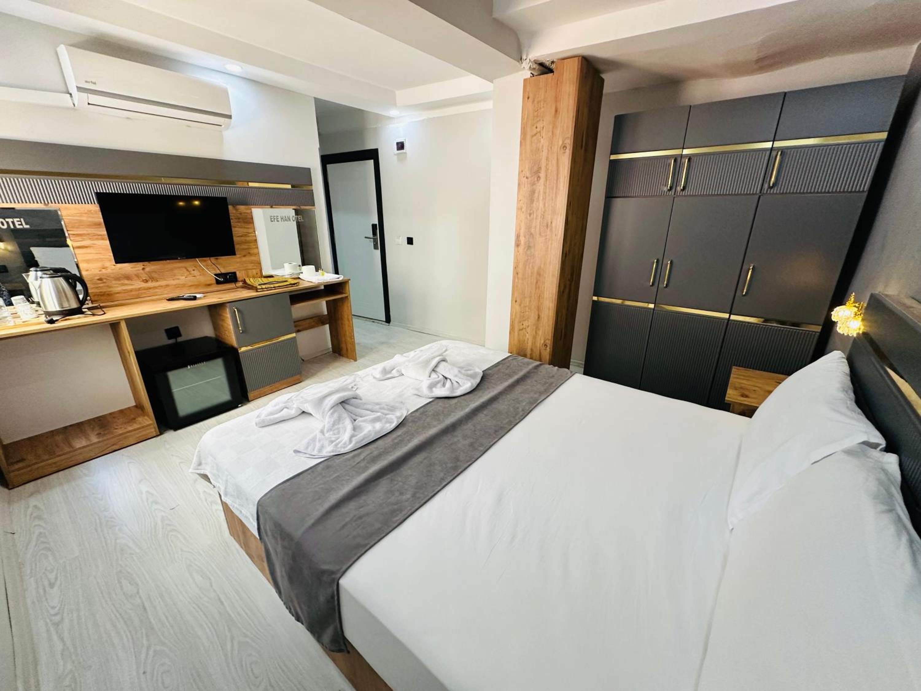 Standard Double Room - Photo 5