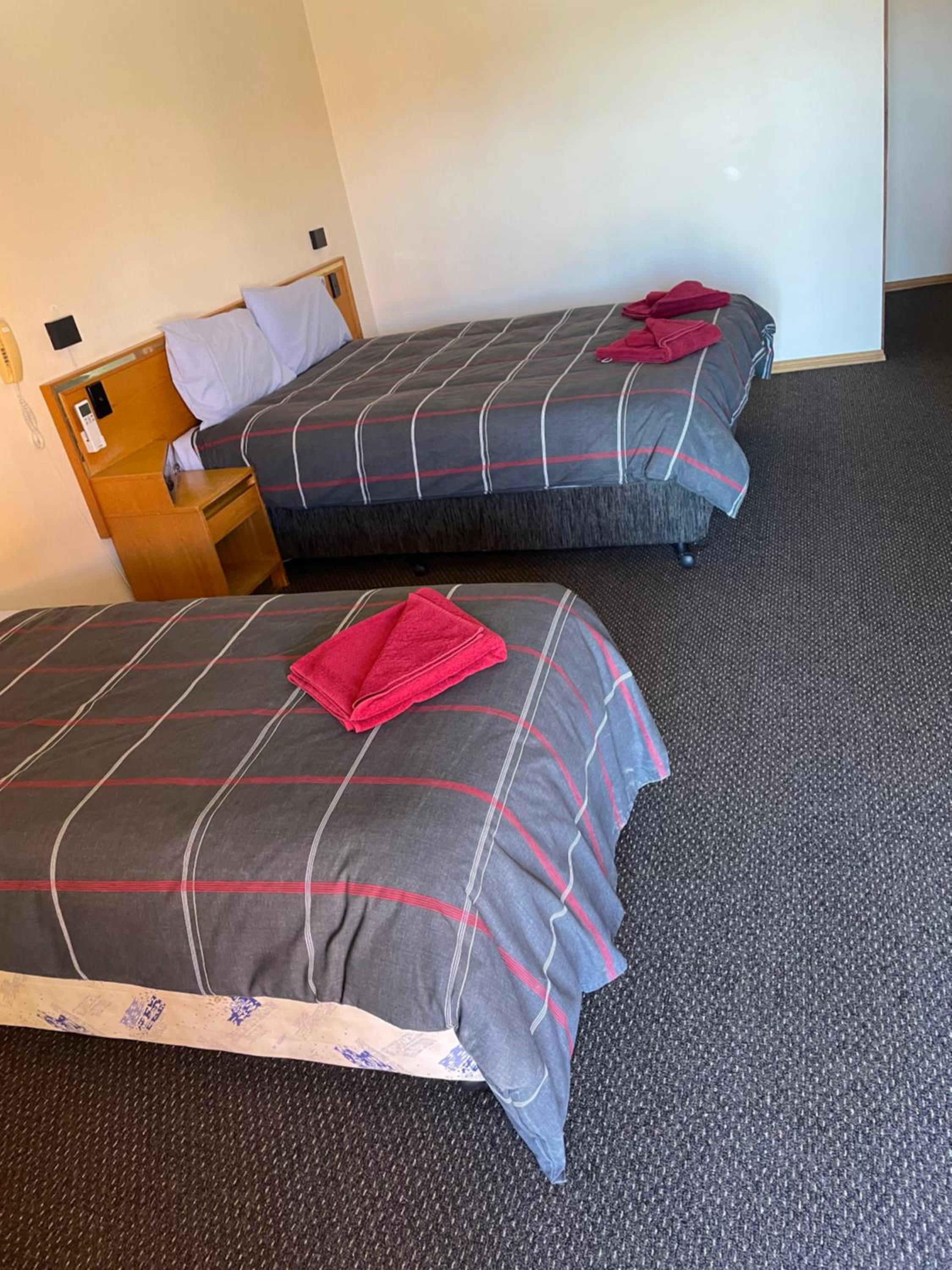 Deluxe Twin Room photo 3