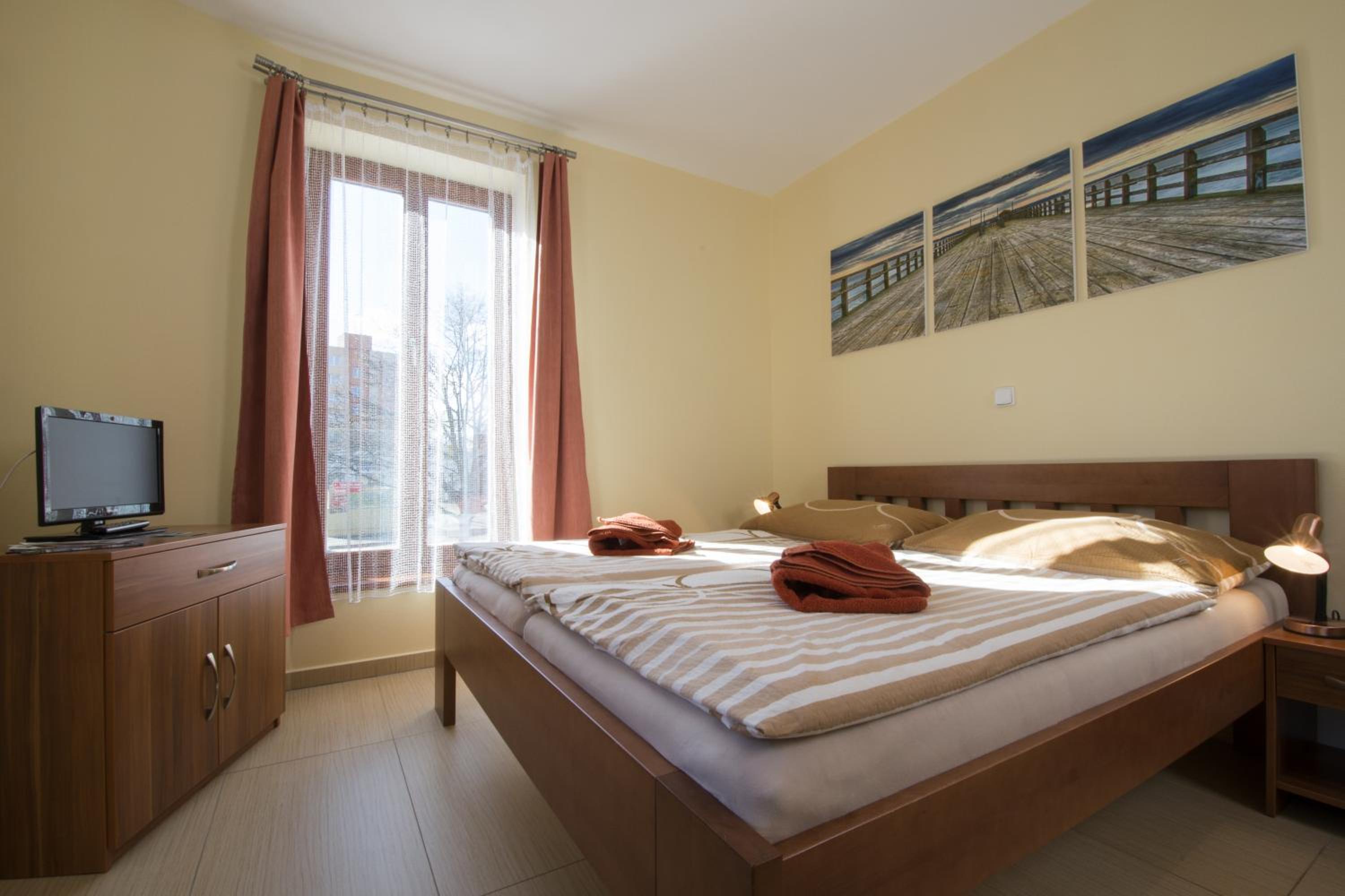 Double or Twin Room with Shower photo 3