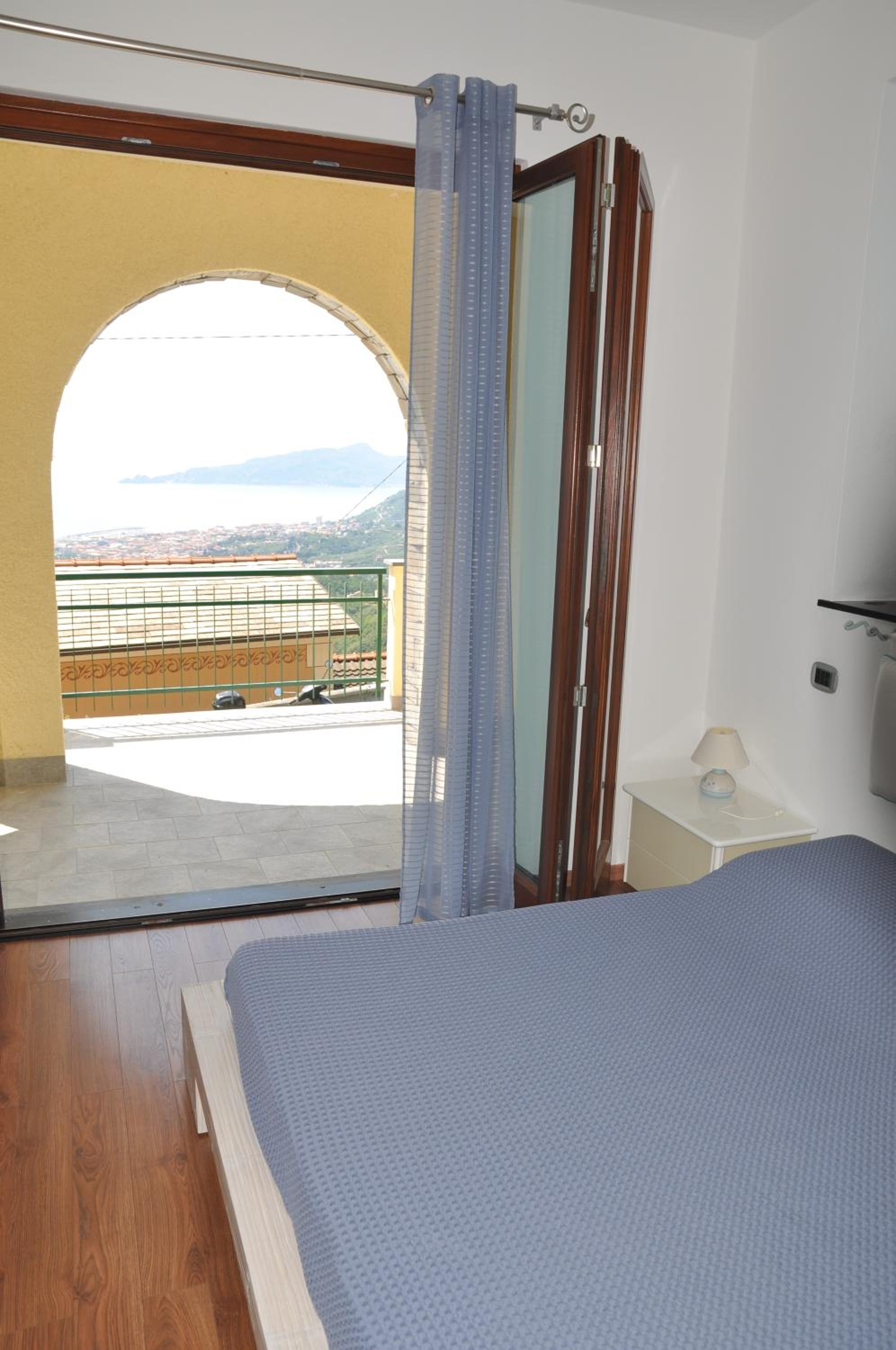 Two-Bedroom Apartment with Sea View photo 2
