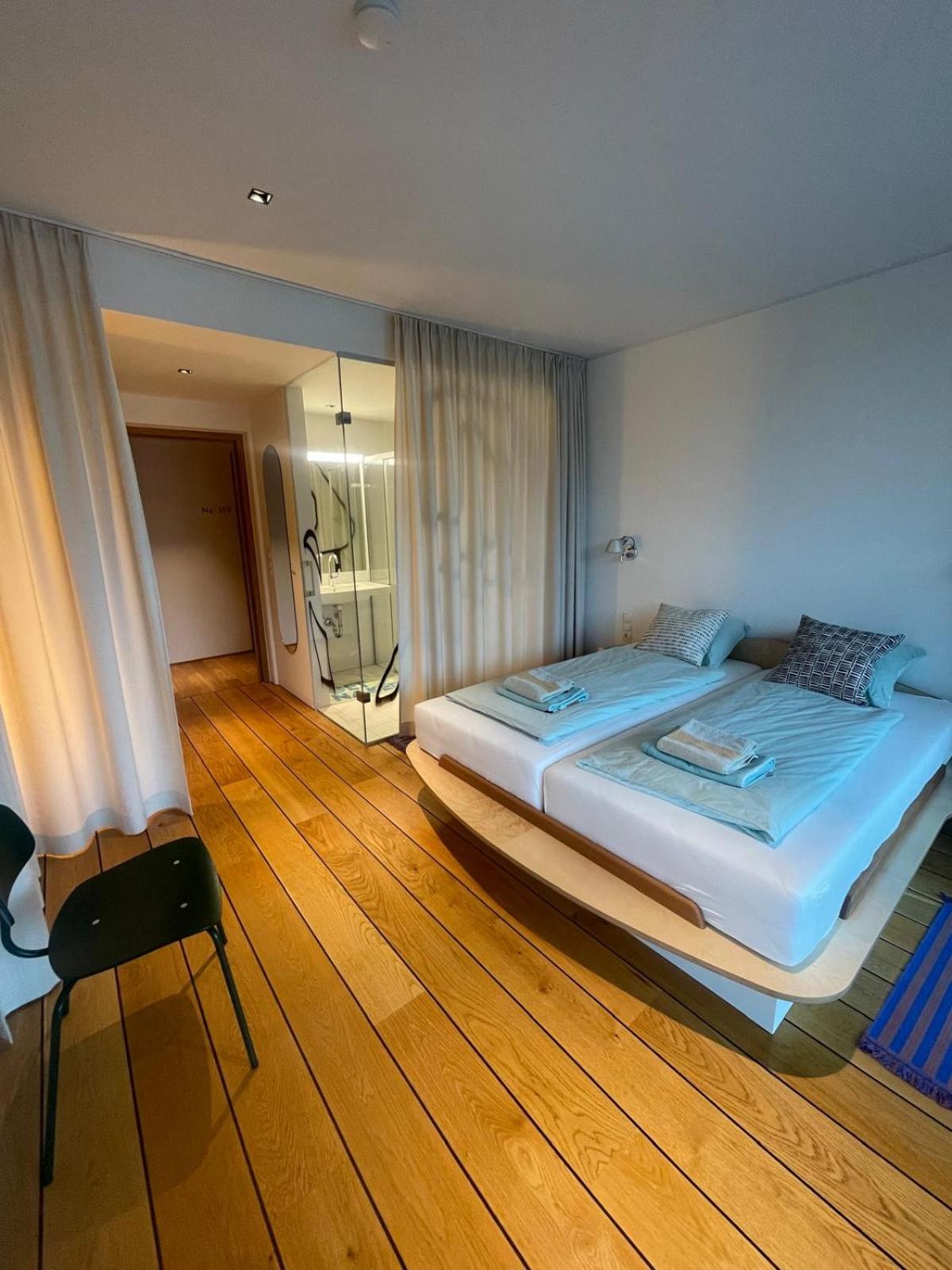 Double Room With Lake View photo 2
