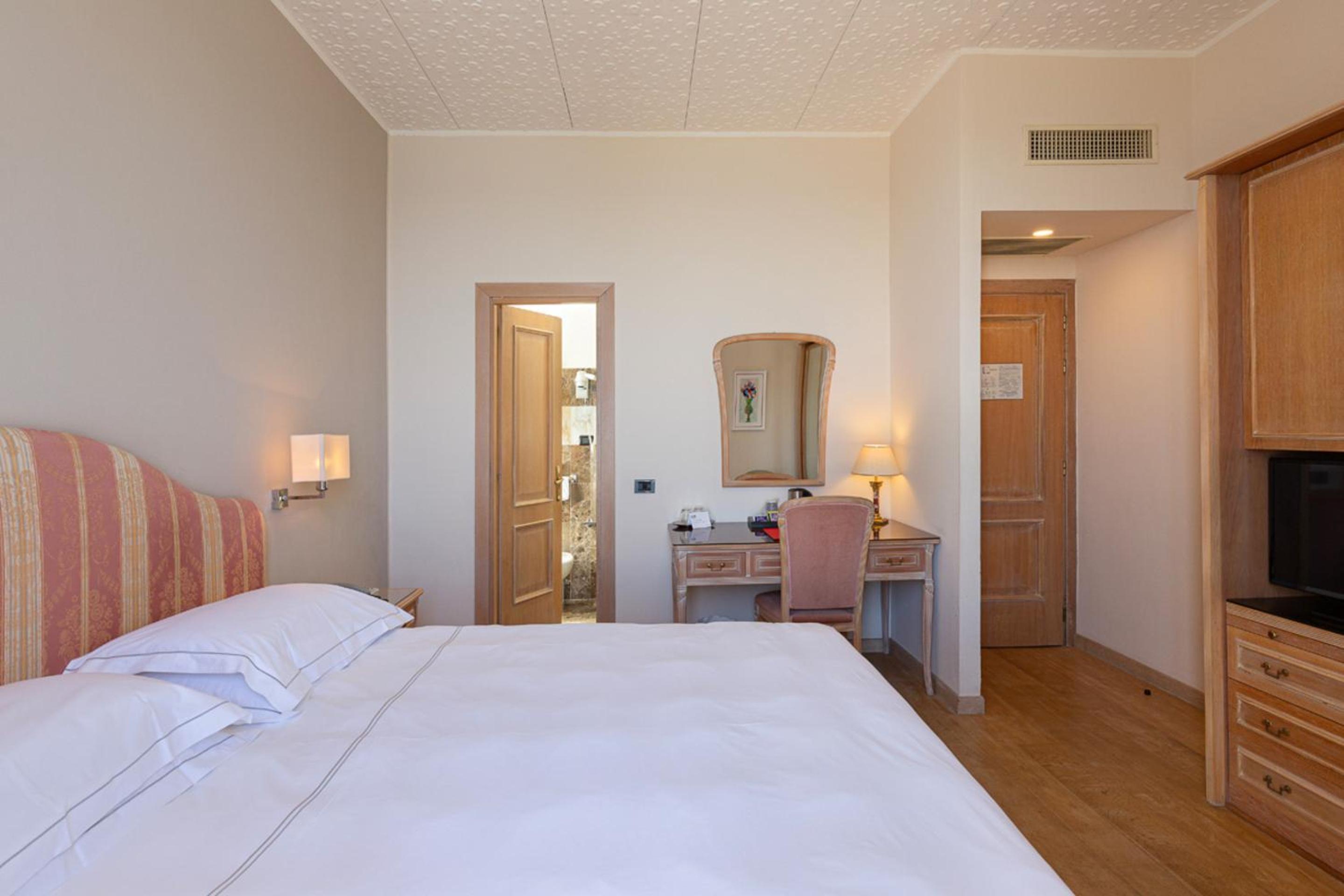 Deluxe Double Room 3°-4° floor Sea View - Photo 6