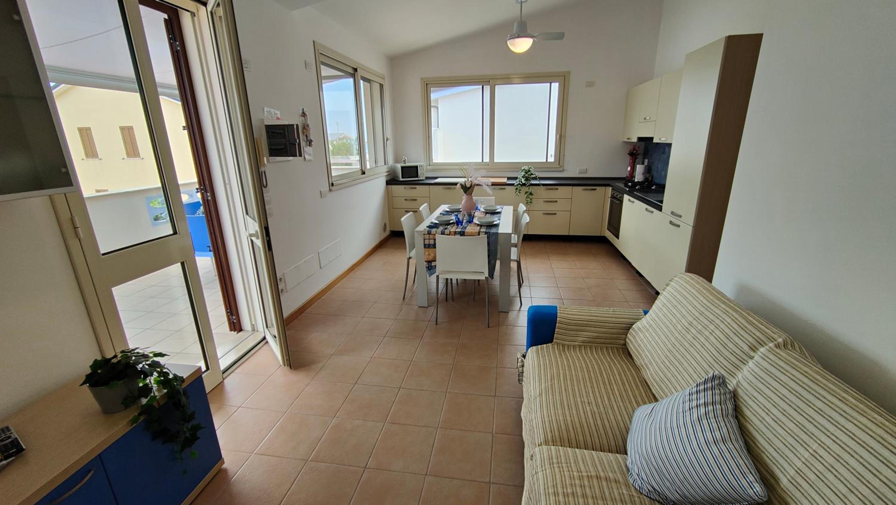 Three-Bedroom Apartment with Ocean View photo 3