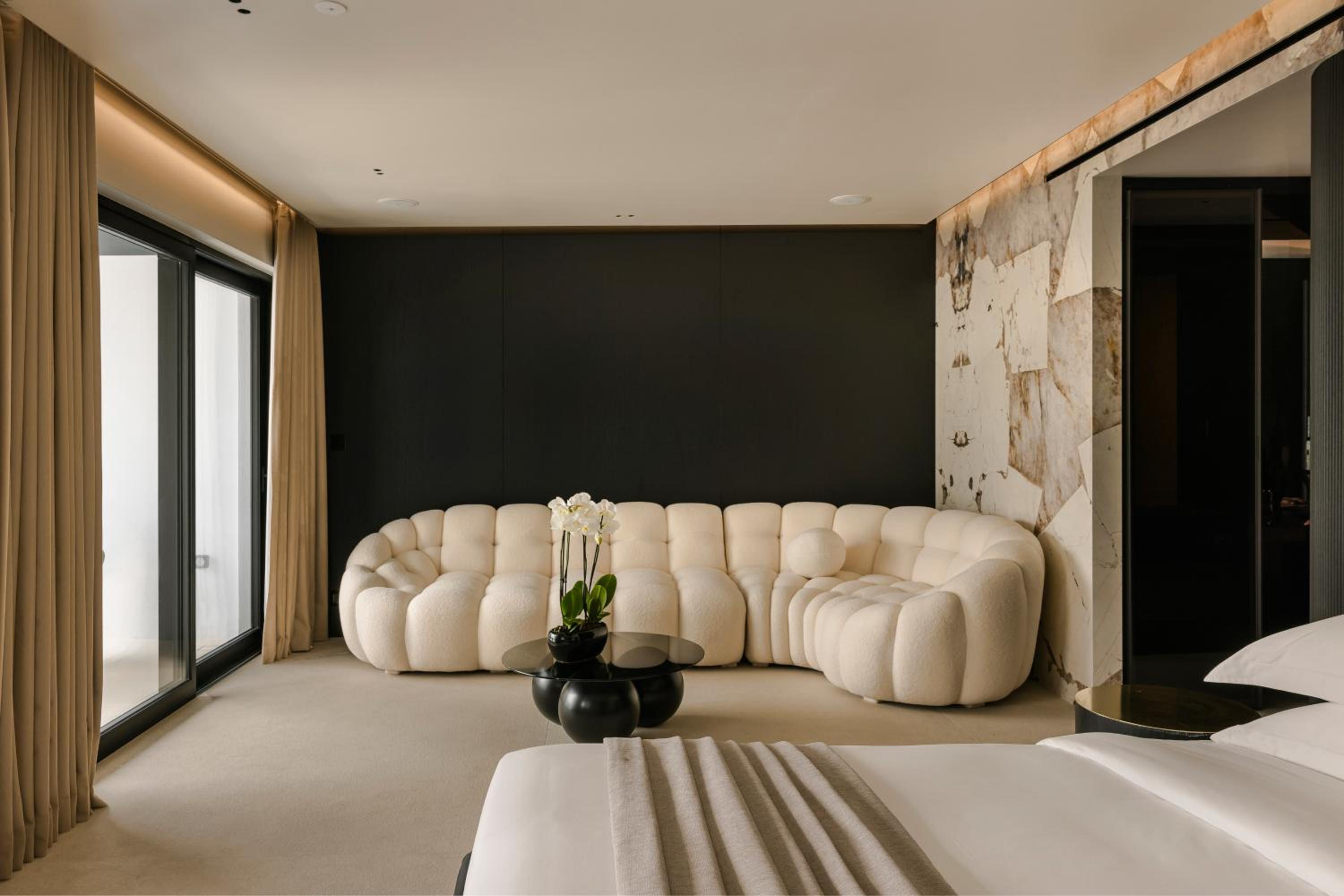 Junior Sea View Suite with Jacuzzi & Hammam - Photo 5