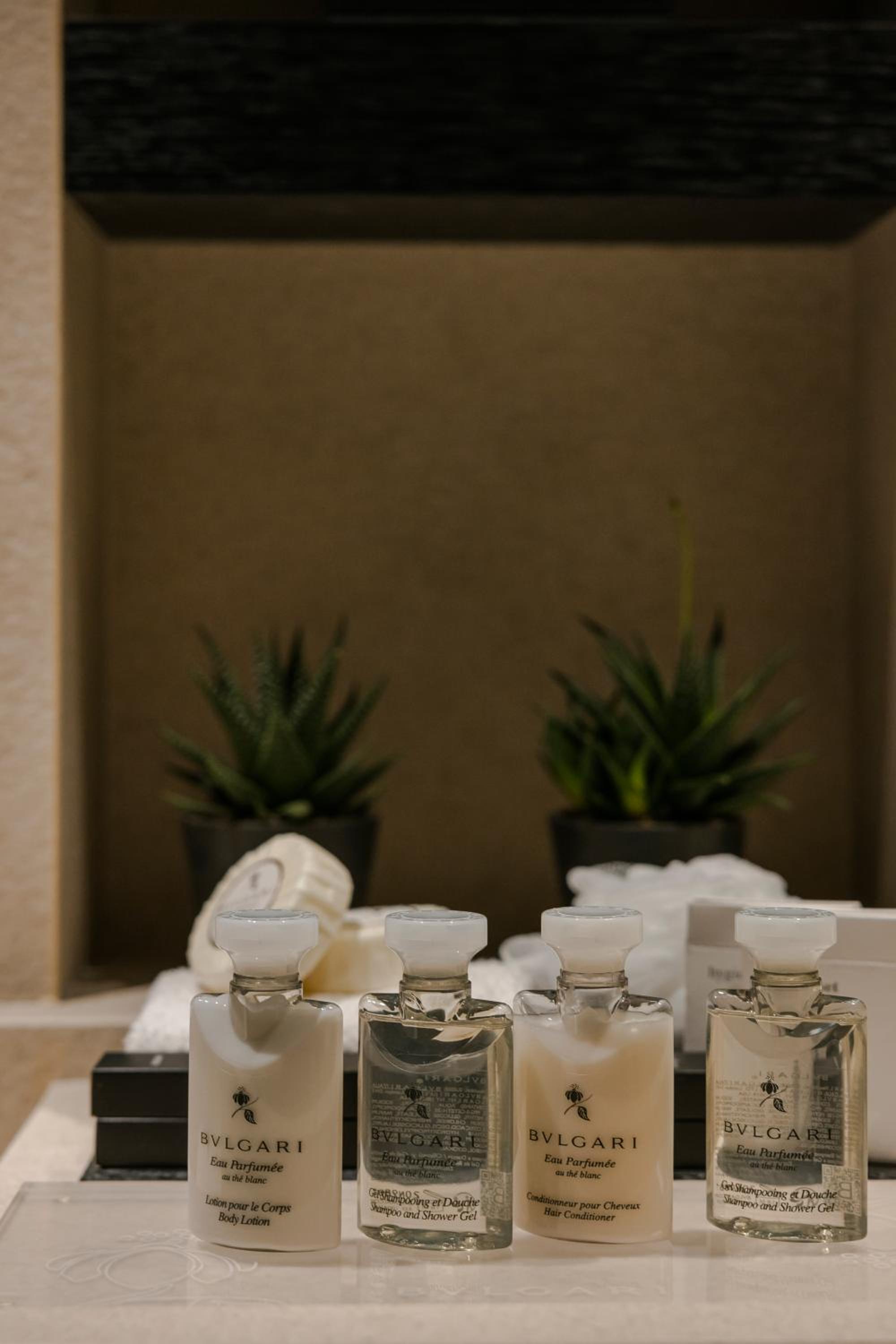Junior Sea View Suite with Jacuzzi & Hammam - Photo 6