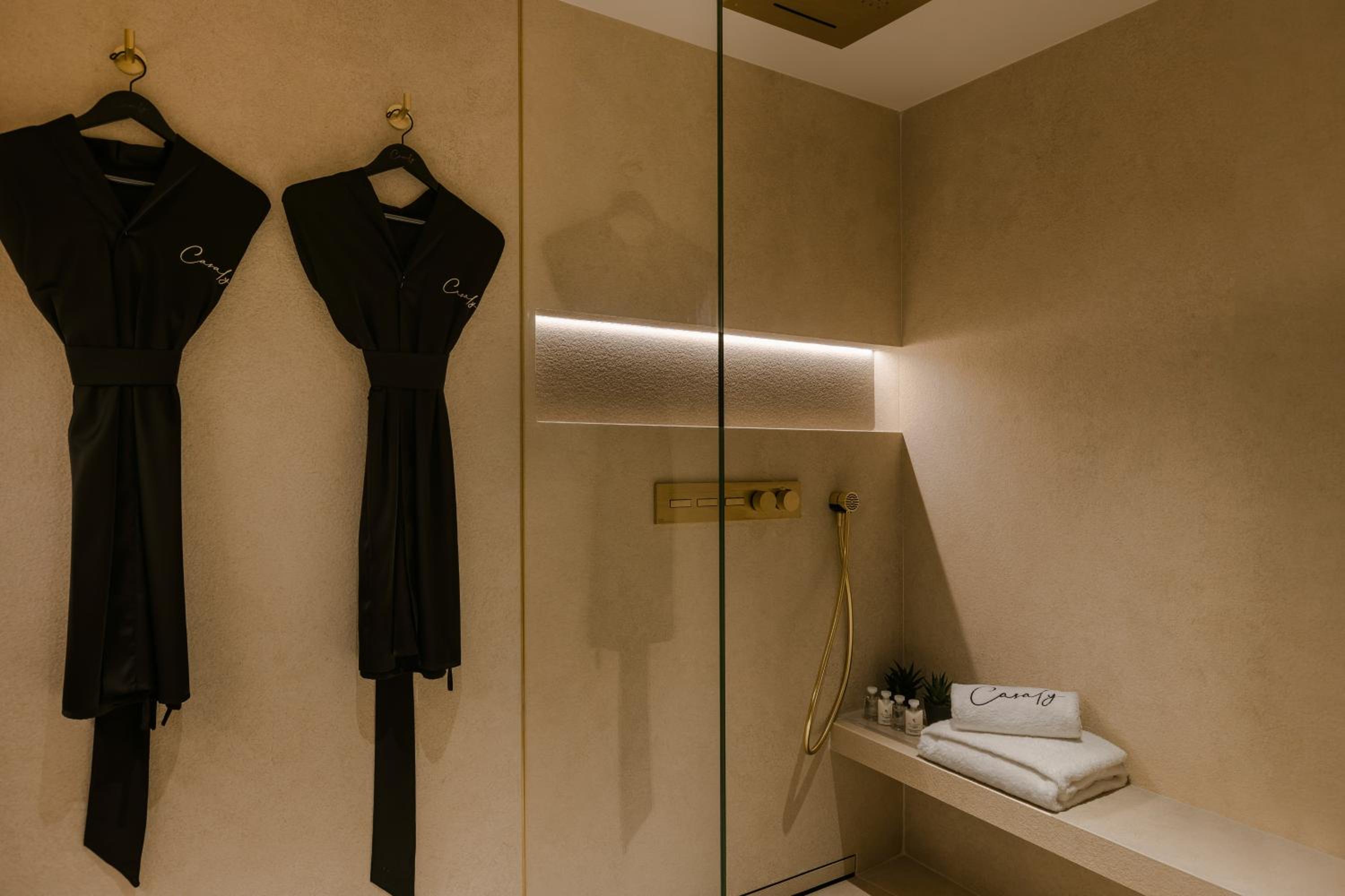 Junior Sea View Suite with Jacuzzi & Hammam - Photo 7