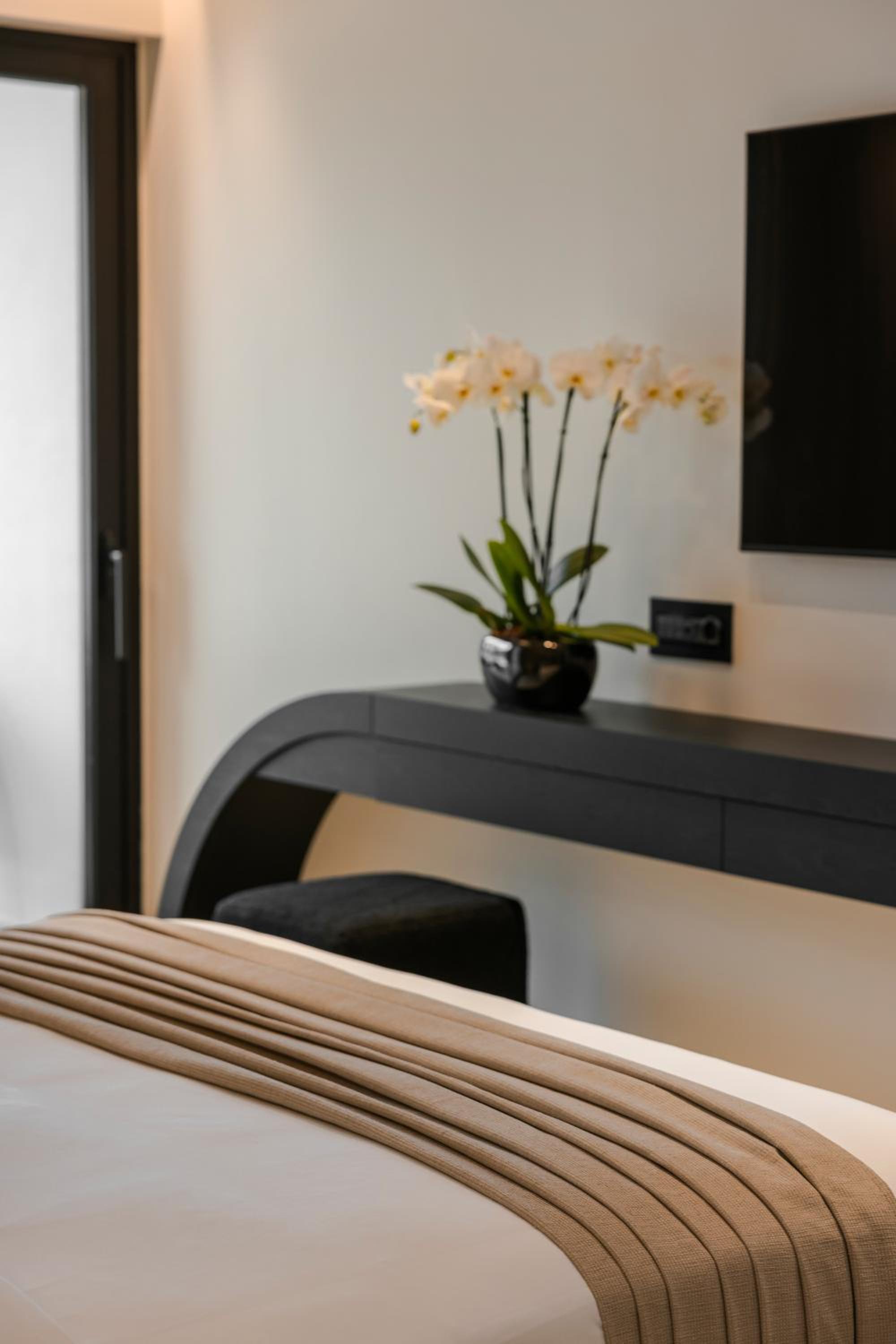 Luxury Room with Sea View - Photo 6