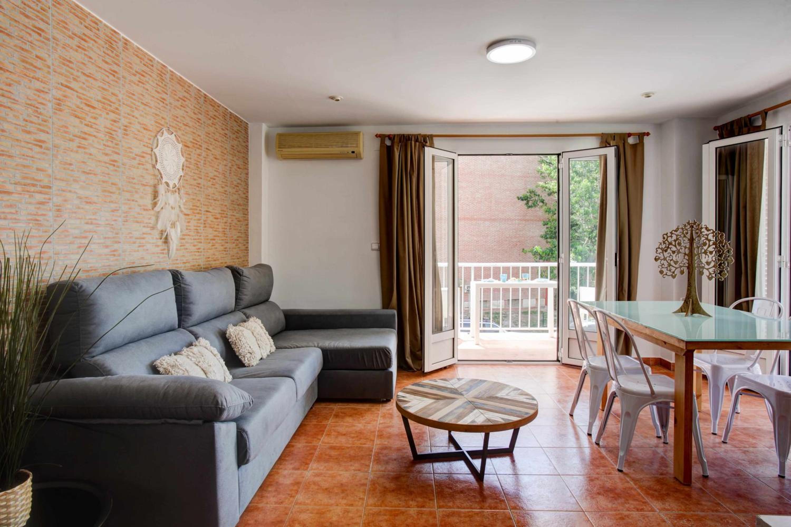 Apartamento de dos habitaciones con vista al mar