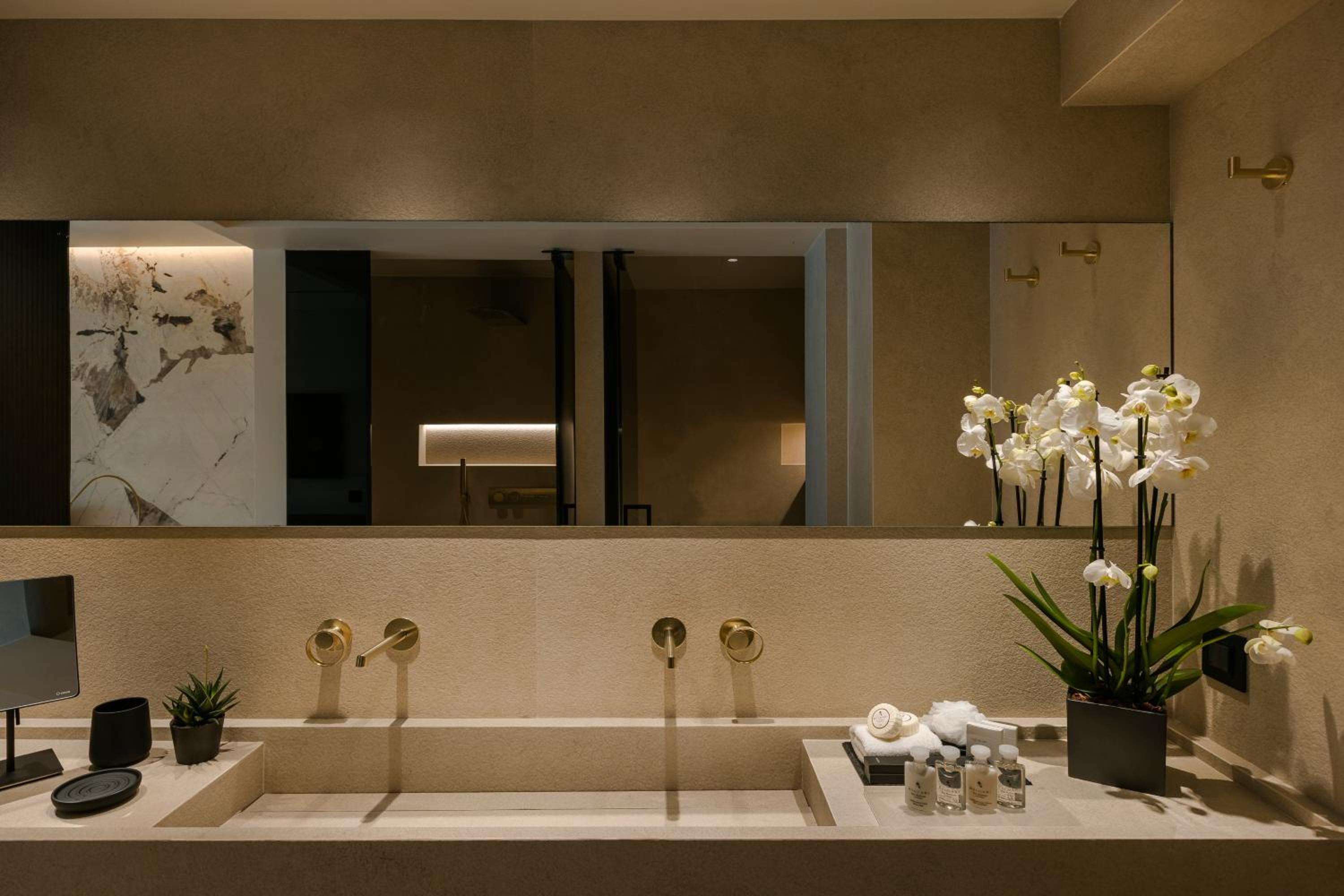 Luxury Room with Sea View - Photo 14
