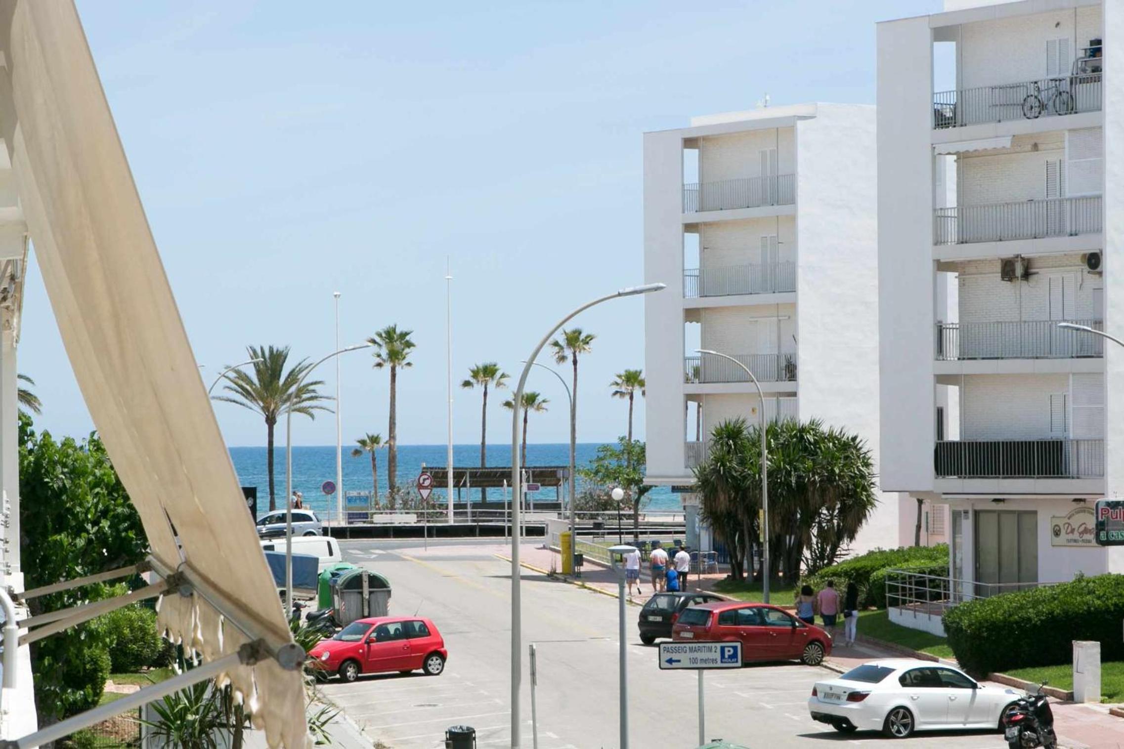 Two-Bedroom Apartment With Sea View photo 3