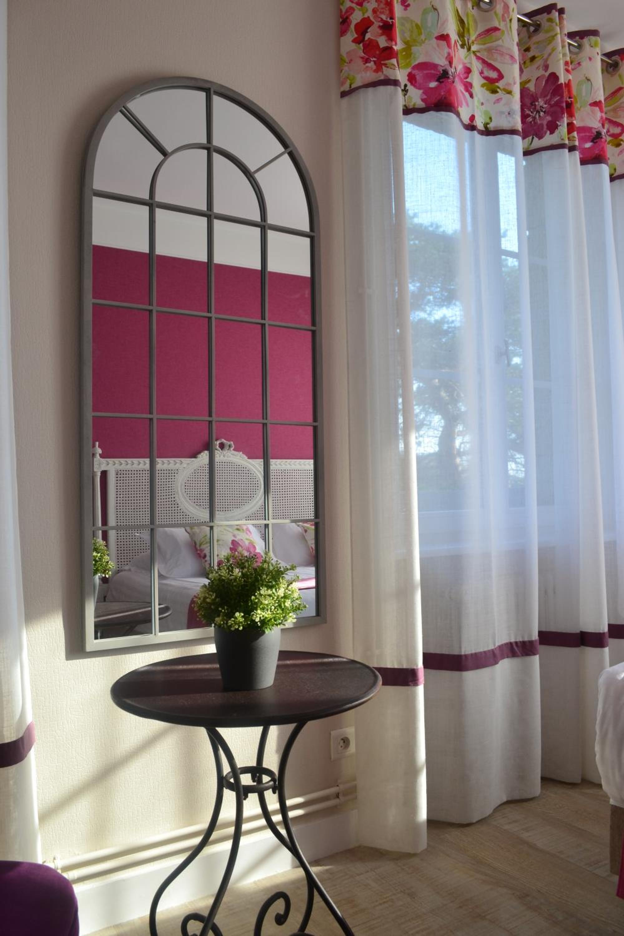 Classic Double Room - Photo 10