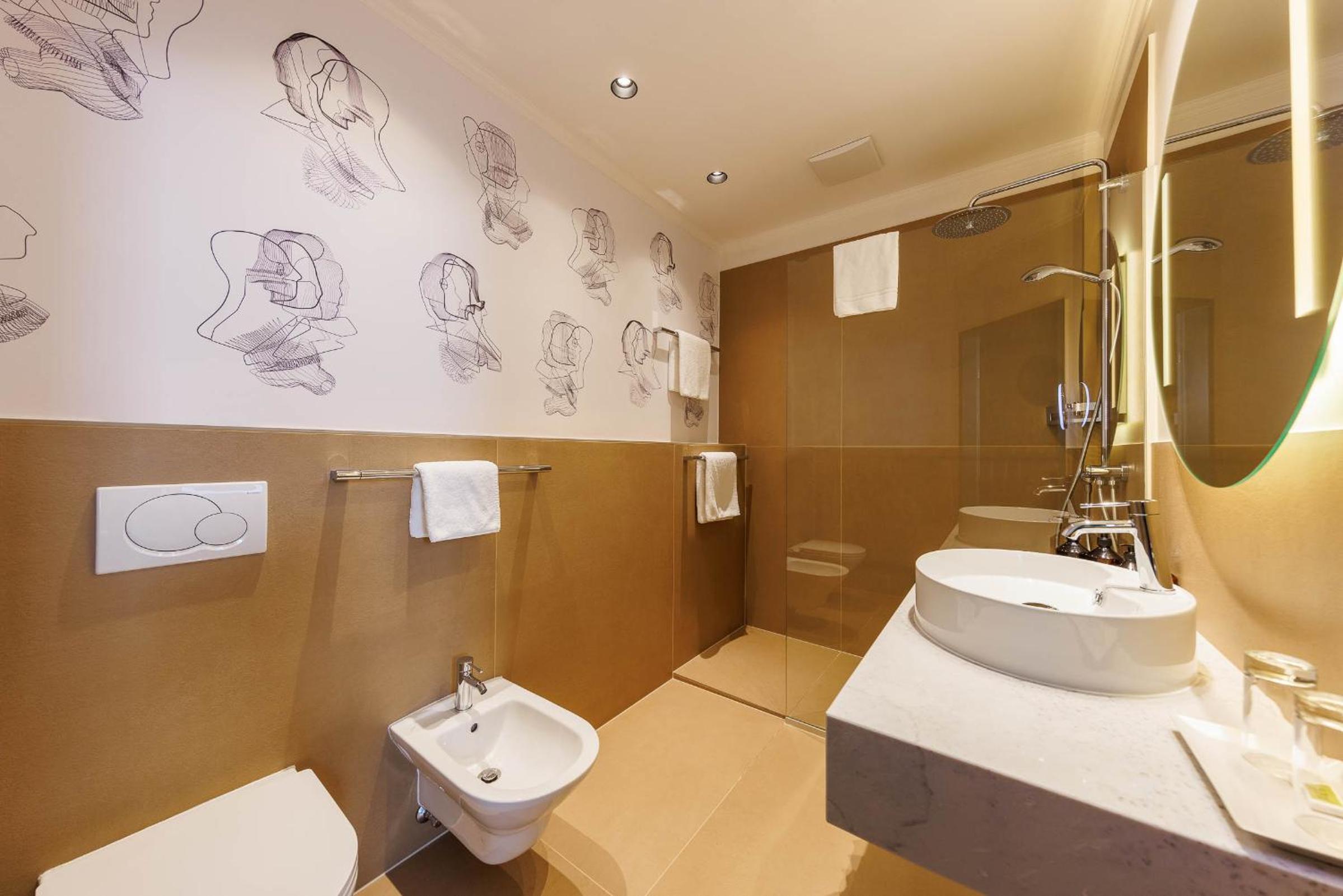 Premium Quadruple Room photo 3