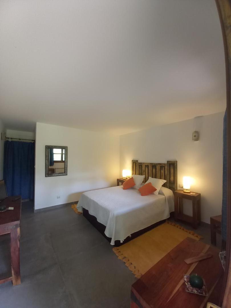 Habitación Doble con Vista a la Piscina