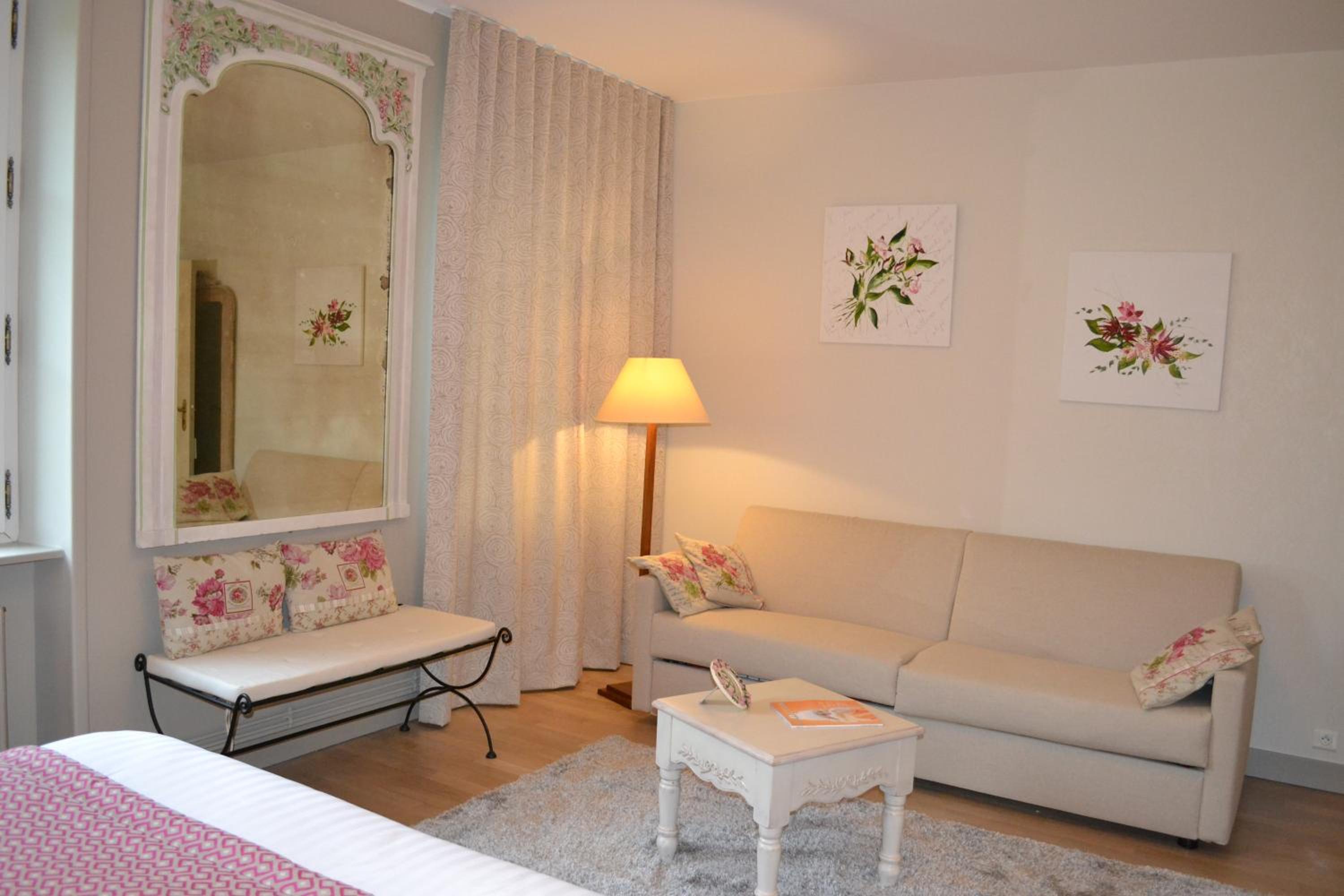 Superior Quadruple Room - Photo 18