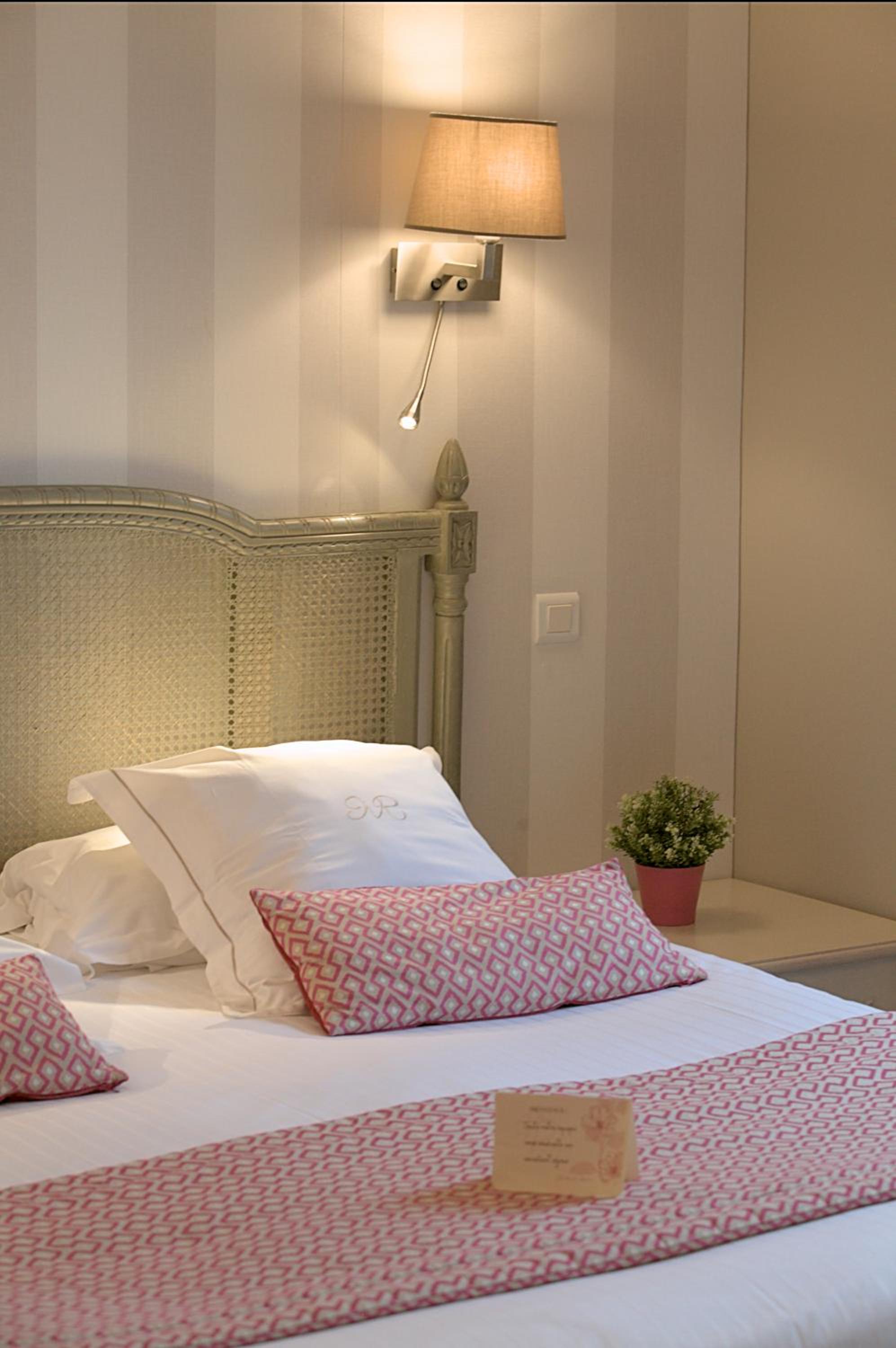 Superior Quadruple Room - Photo 17
