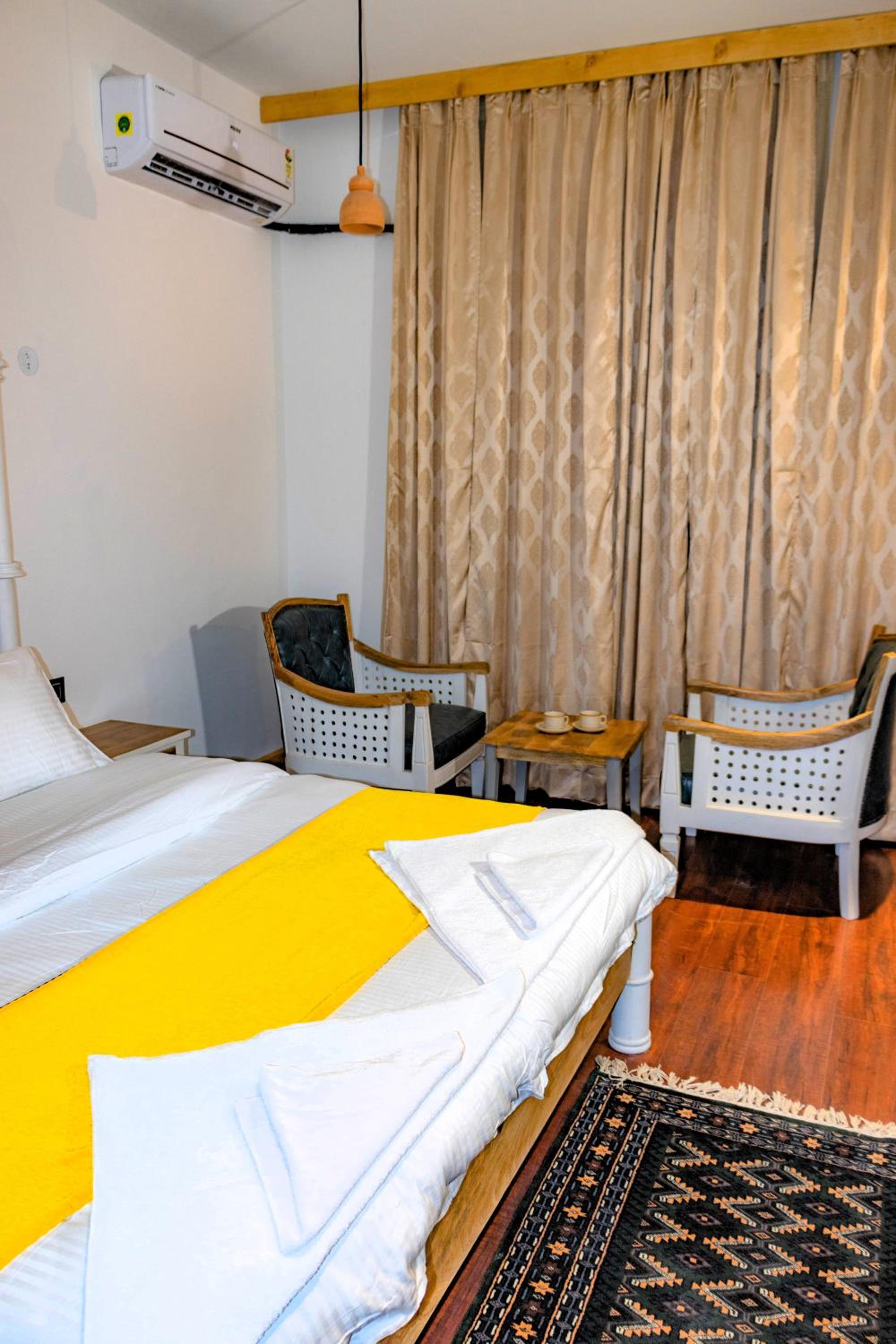 Deluxe Double Room - Photo 7