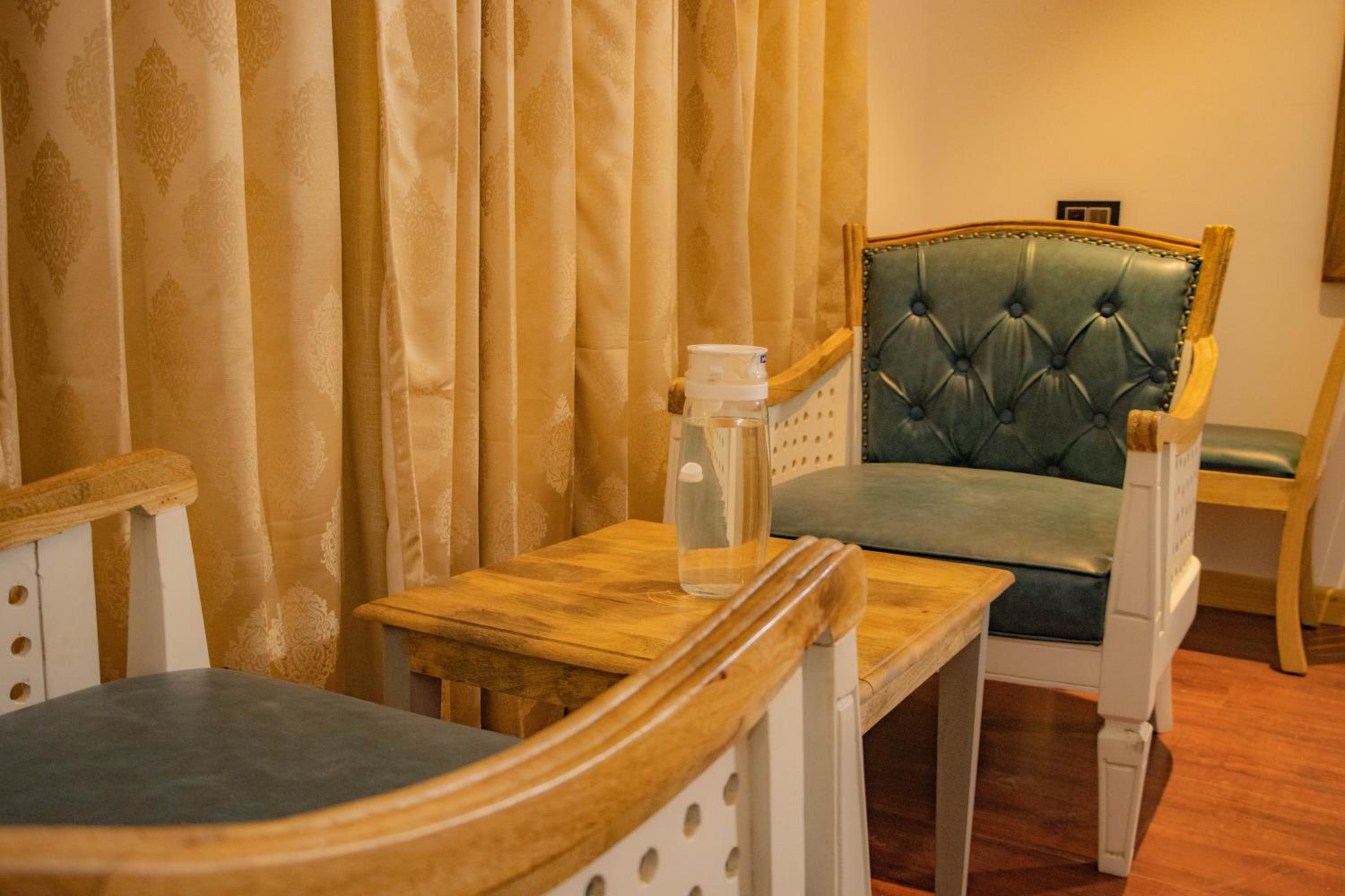 Deluxe Double Room - Photo 8