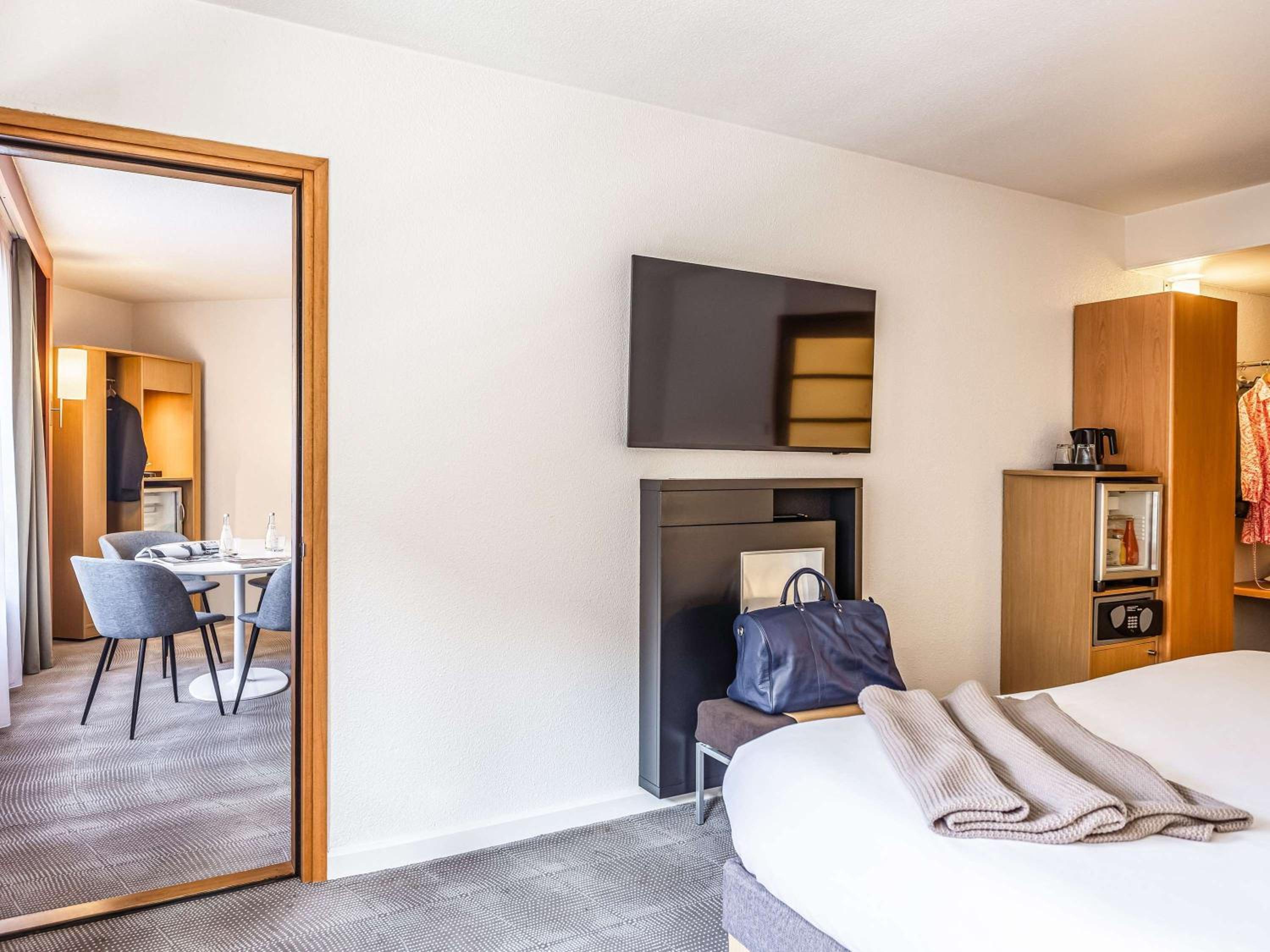 Suite with One Double Bed and Sofa Bed photo 1