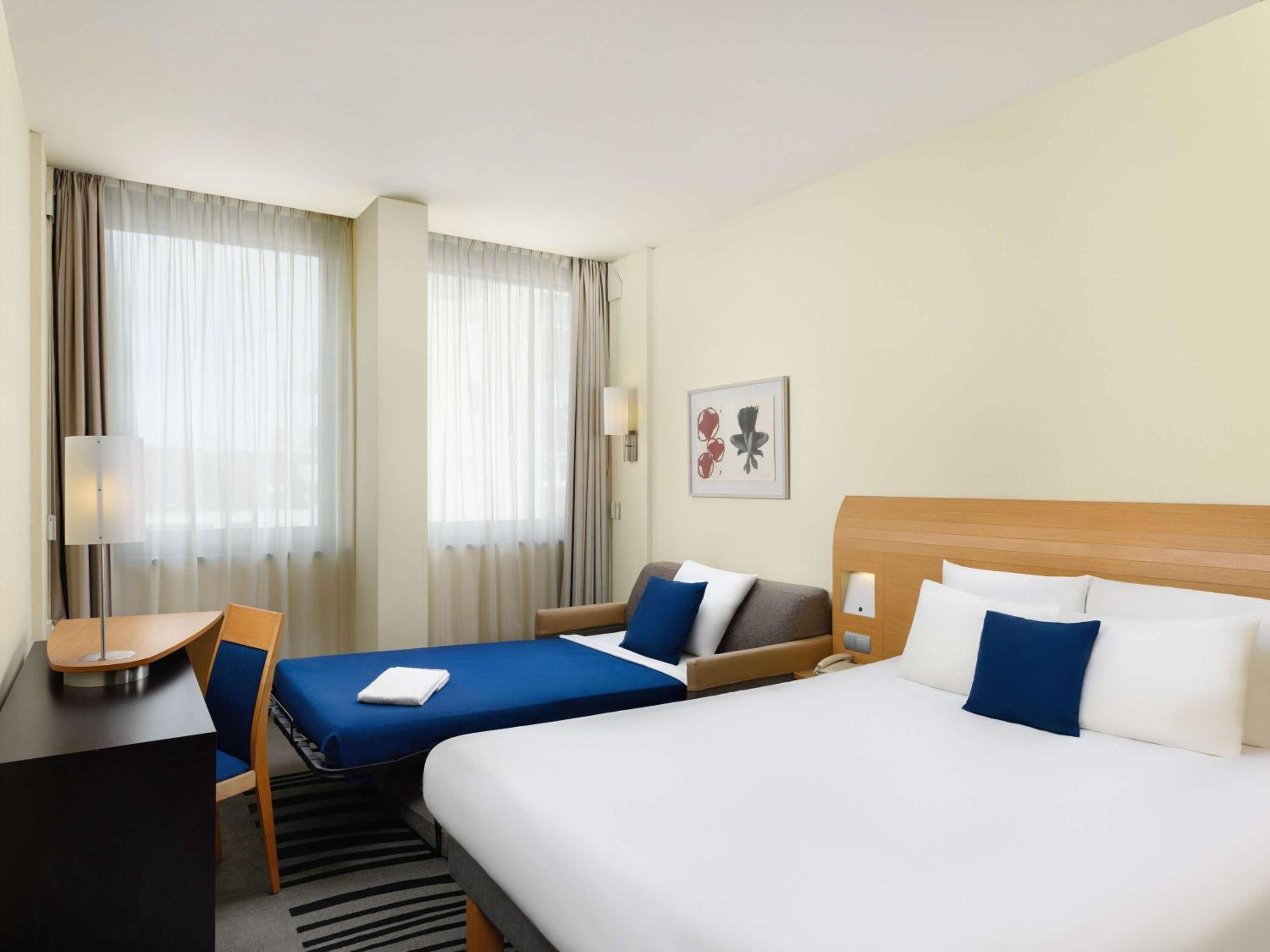Executive Room with view to the Margaret Bridge