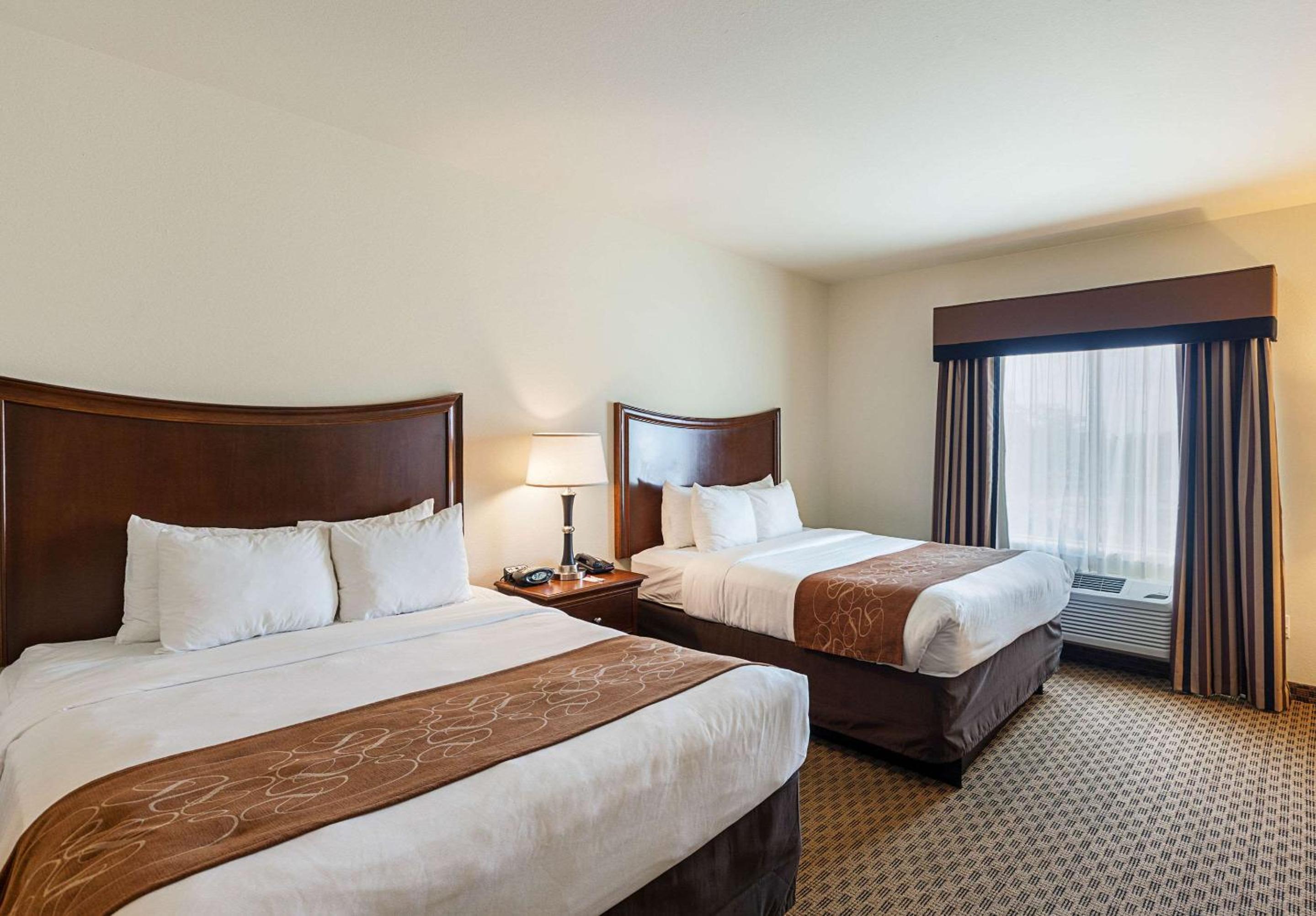 Suite with Two Queen Beds - Non-Smoking - Photo 1