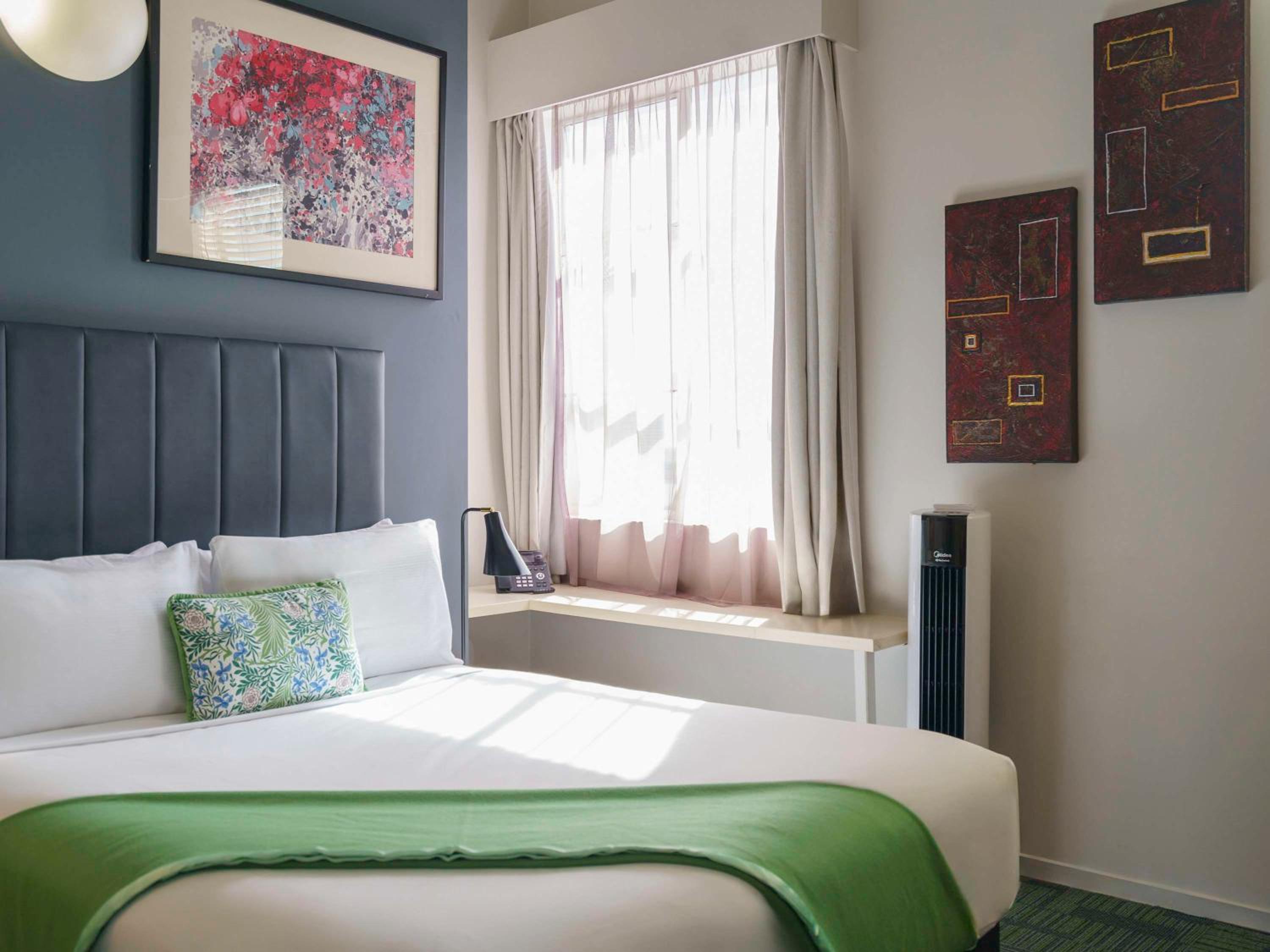 Standard Queen Room - Photo 5