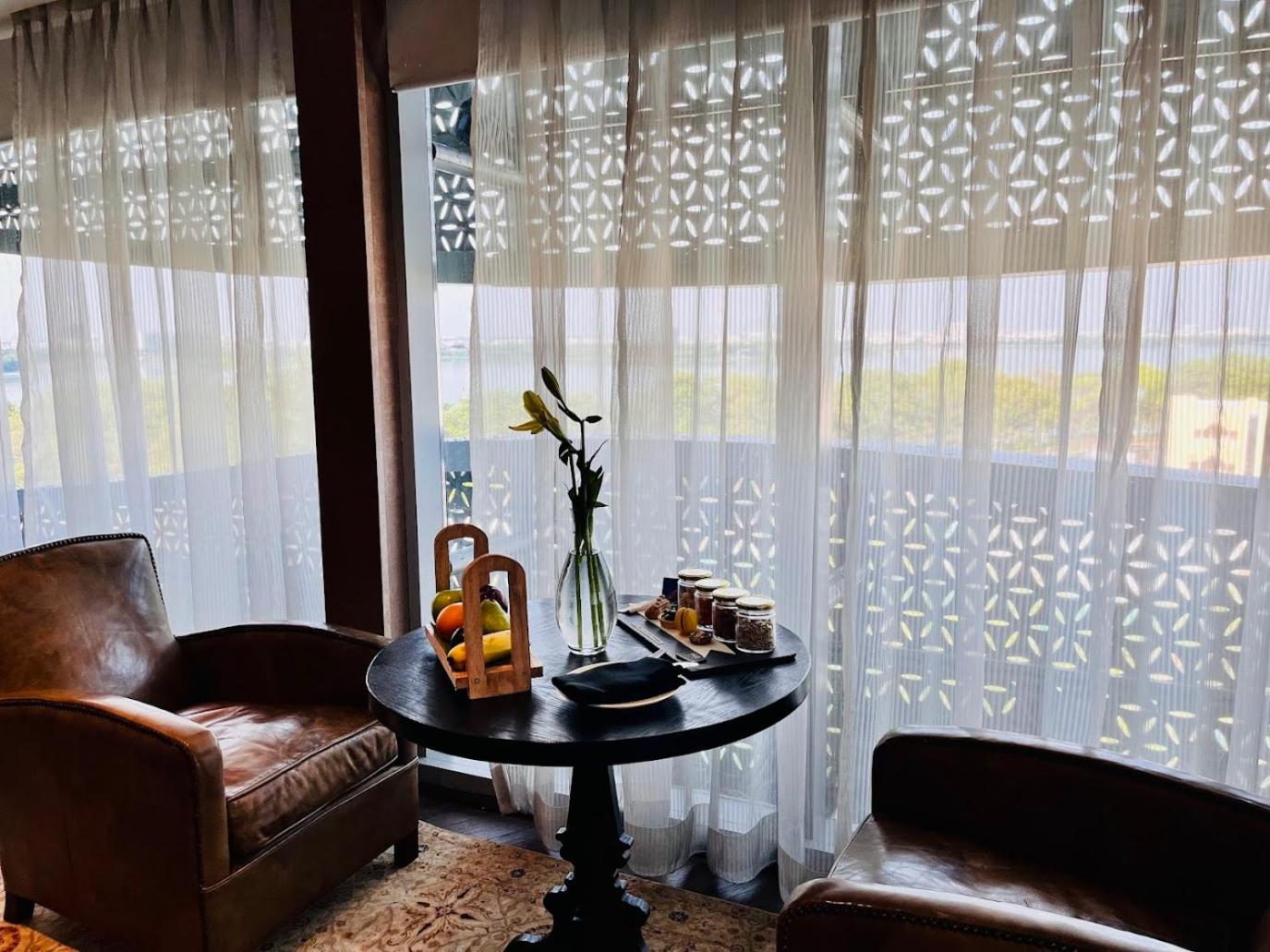 Suite (20% off on session of Spa ,15% Off on Laundry service ,Complimentary Welcome Drink on arrival) Suite (20% off on session of Spa ,15% Off on Laundry service ,Complimentary Welcome Drink on arrival)