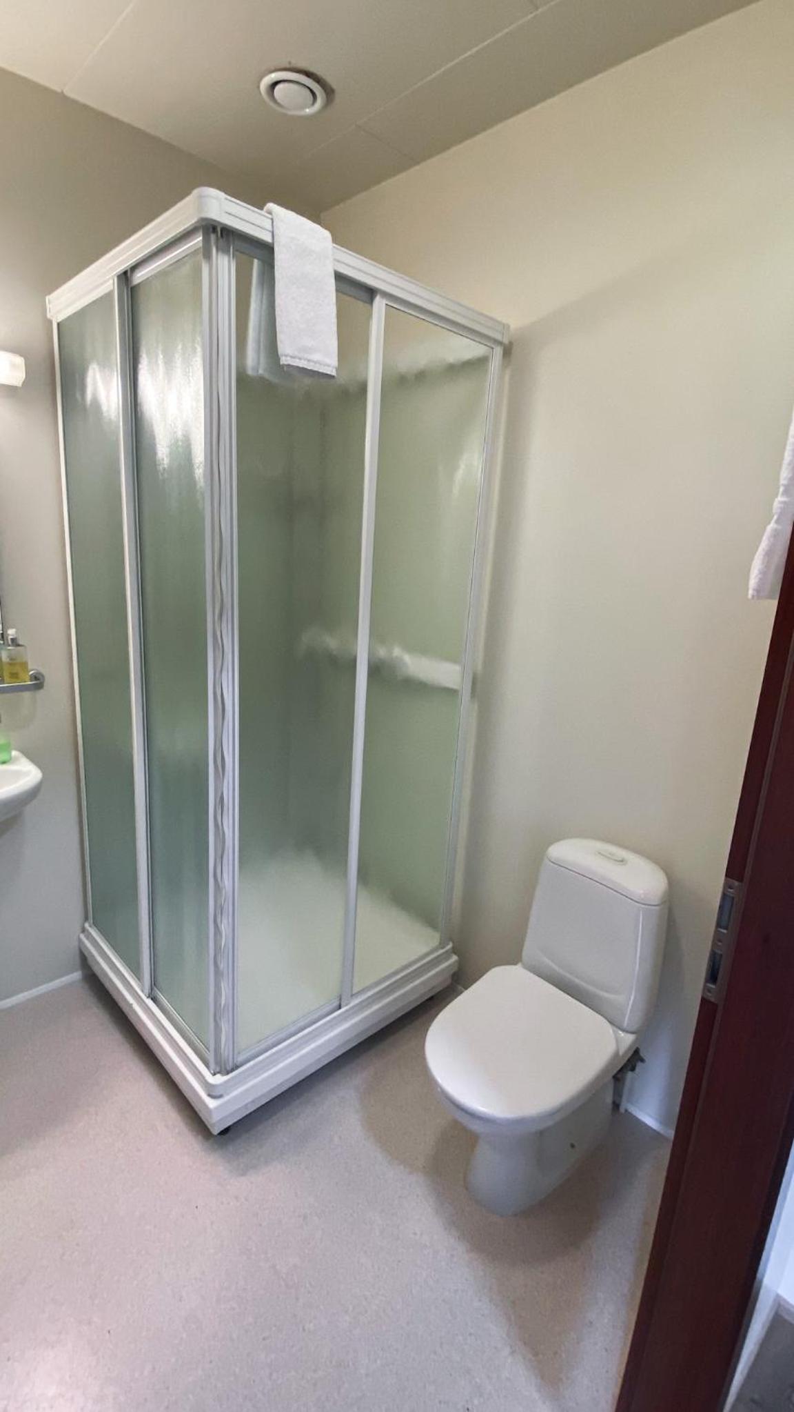 Double or Twin Room - Photo 1