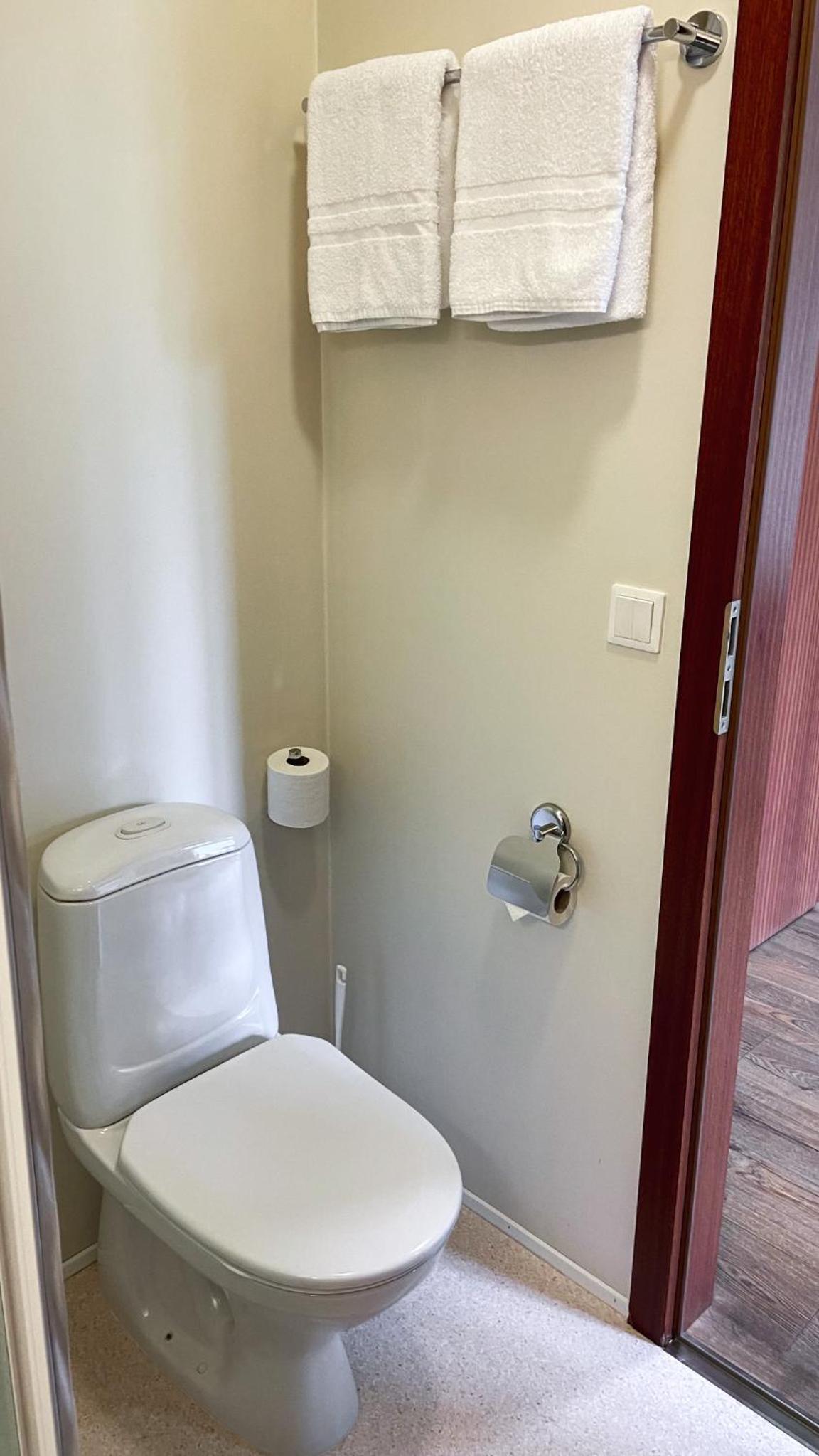 Double or Twin Room - Photo 4