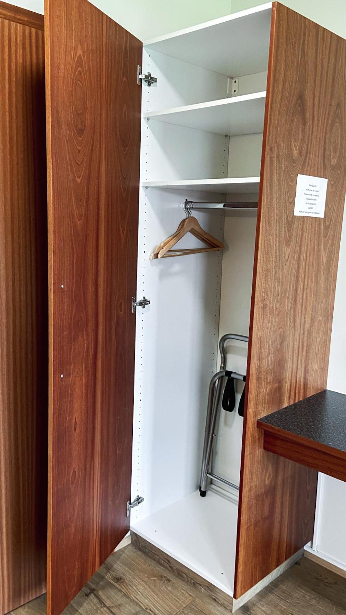 Double or Twin Room - Photo 6