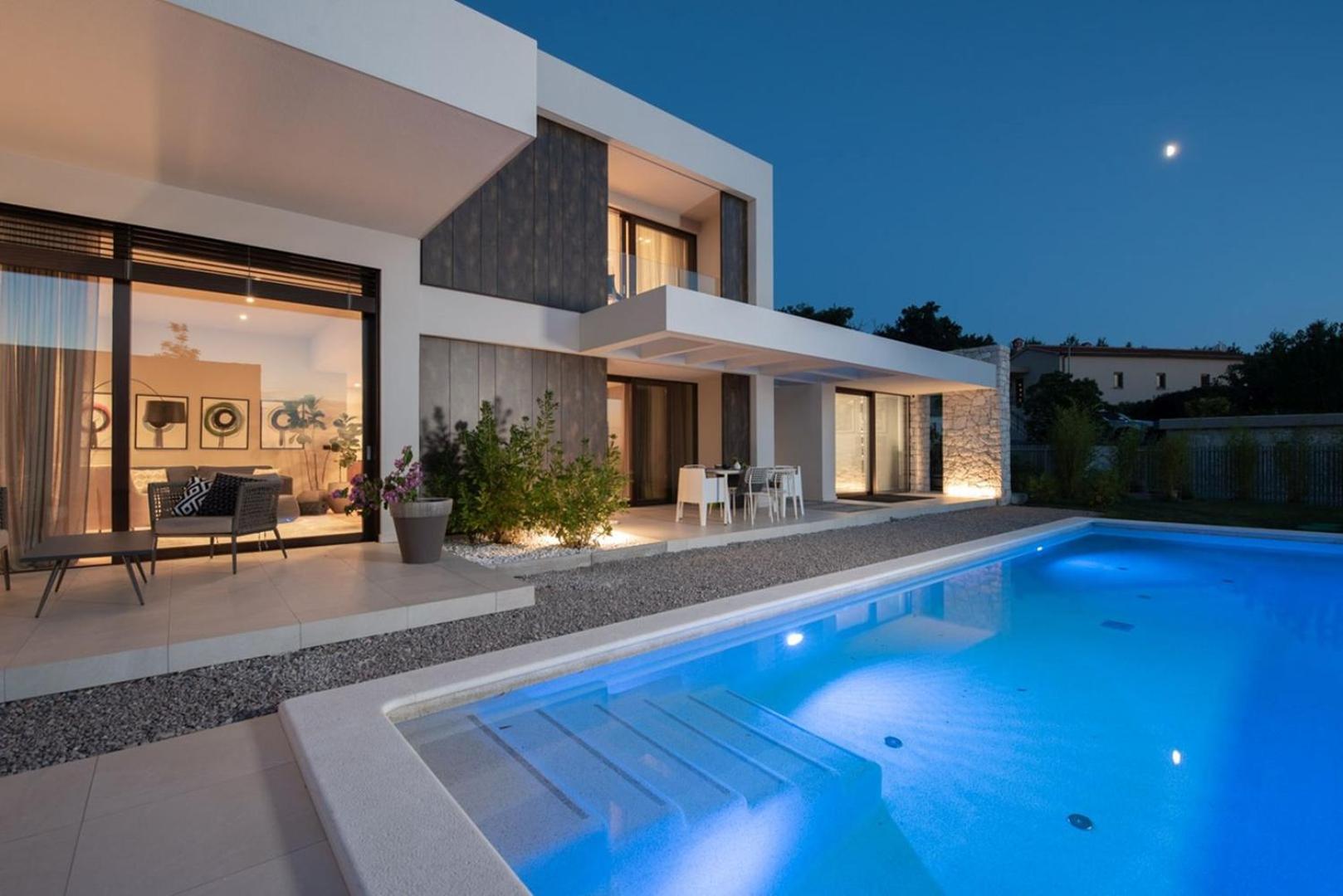 Villa with Private Pool photo 3