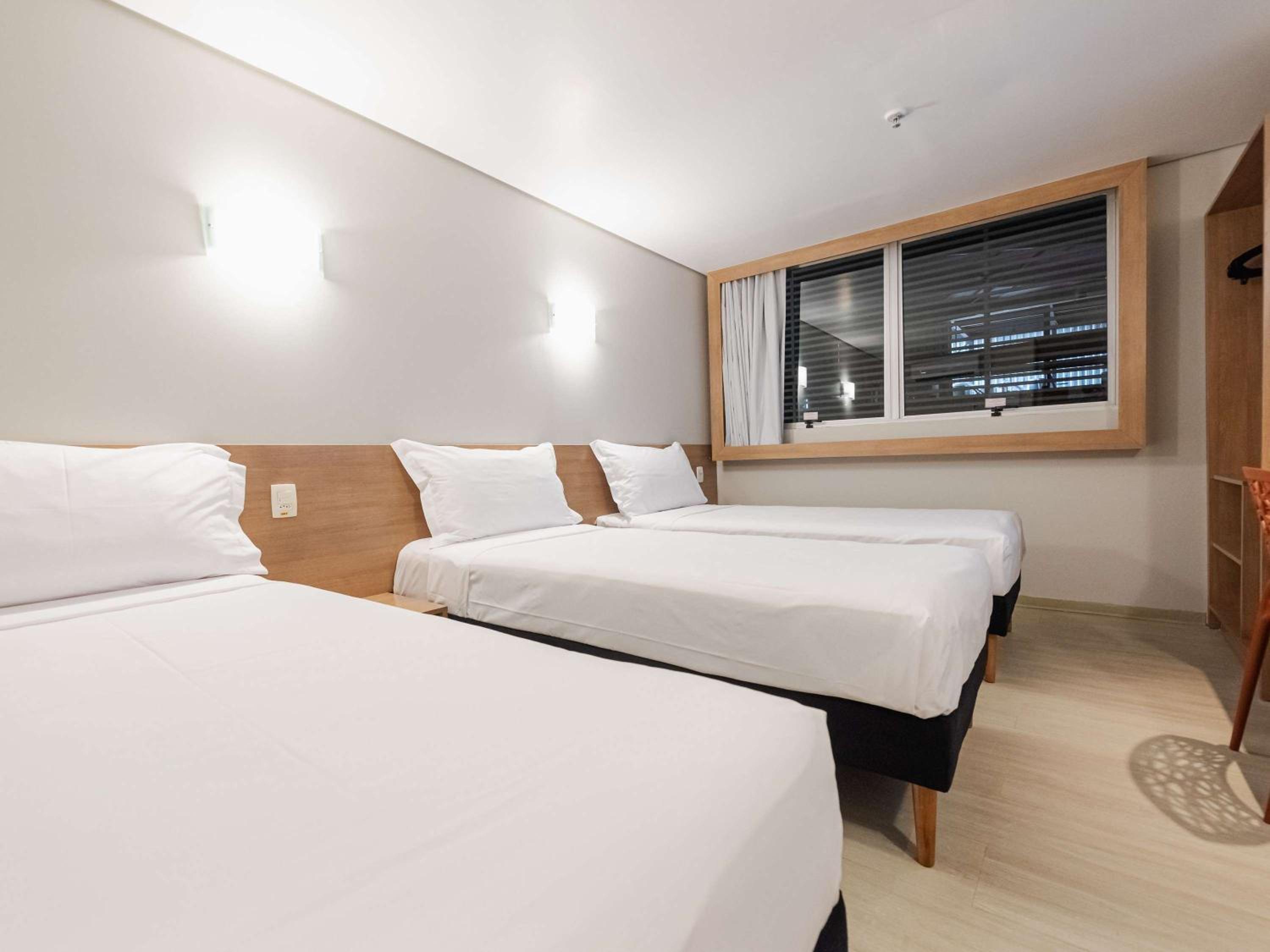 Standard Triple Room with Three Single Beds