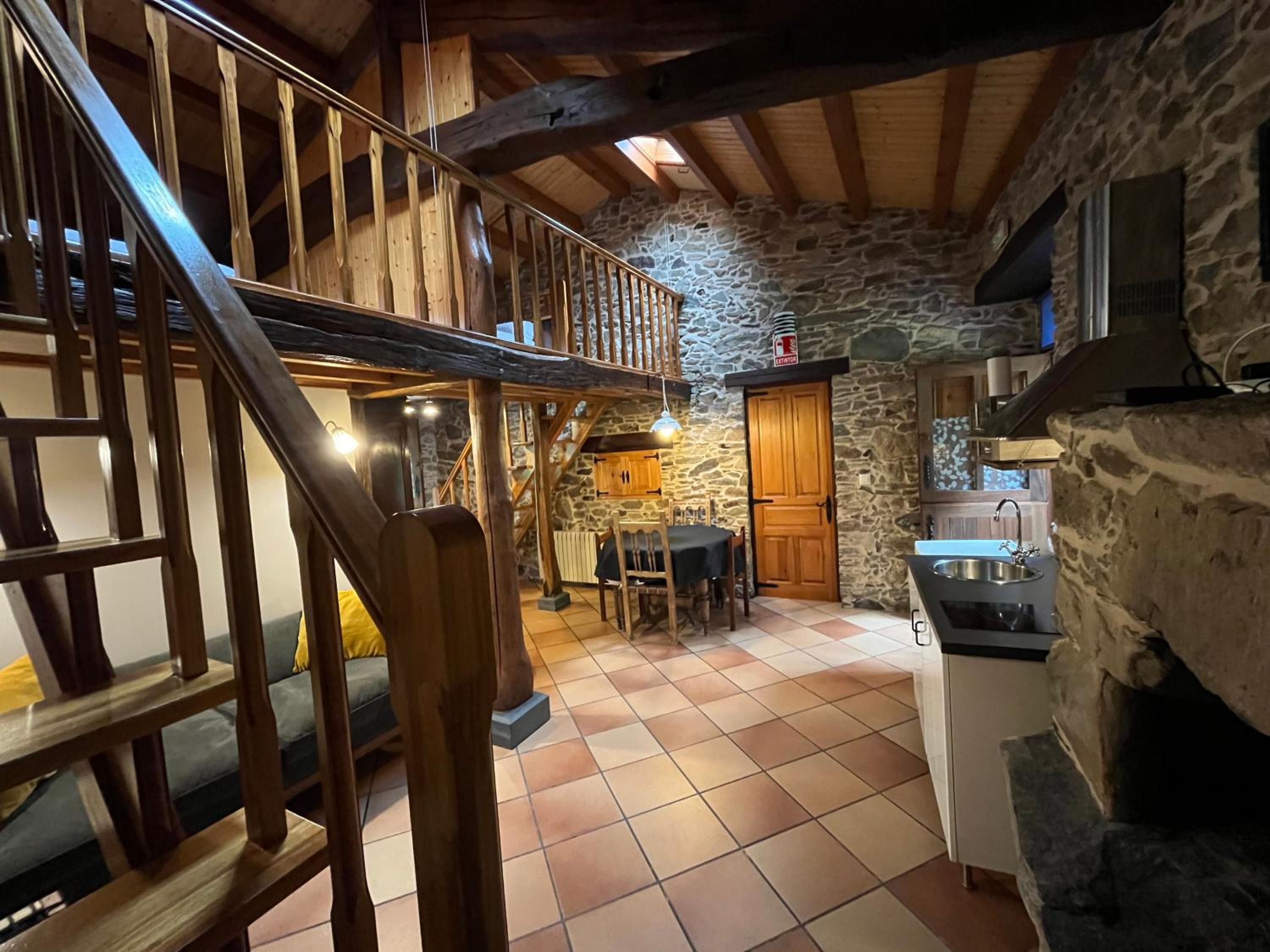 Apartment - Photo 3