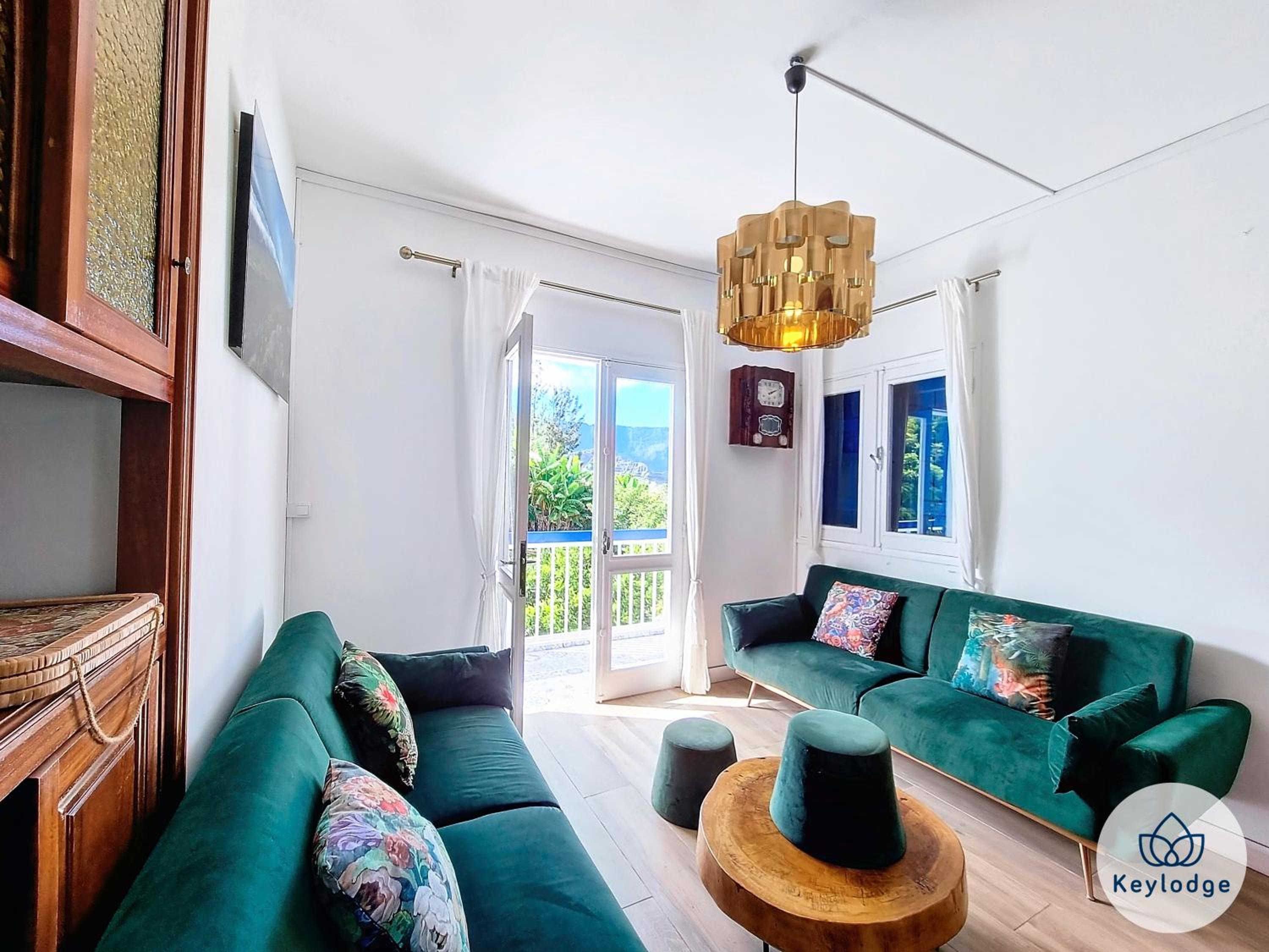 Villa photo 1
