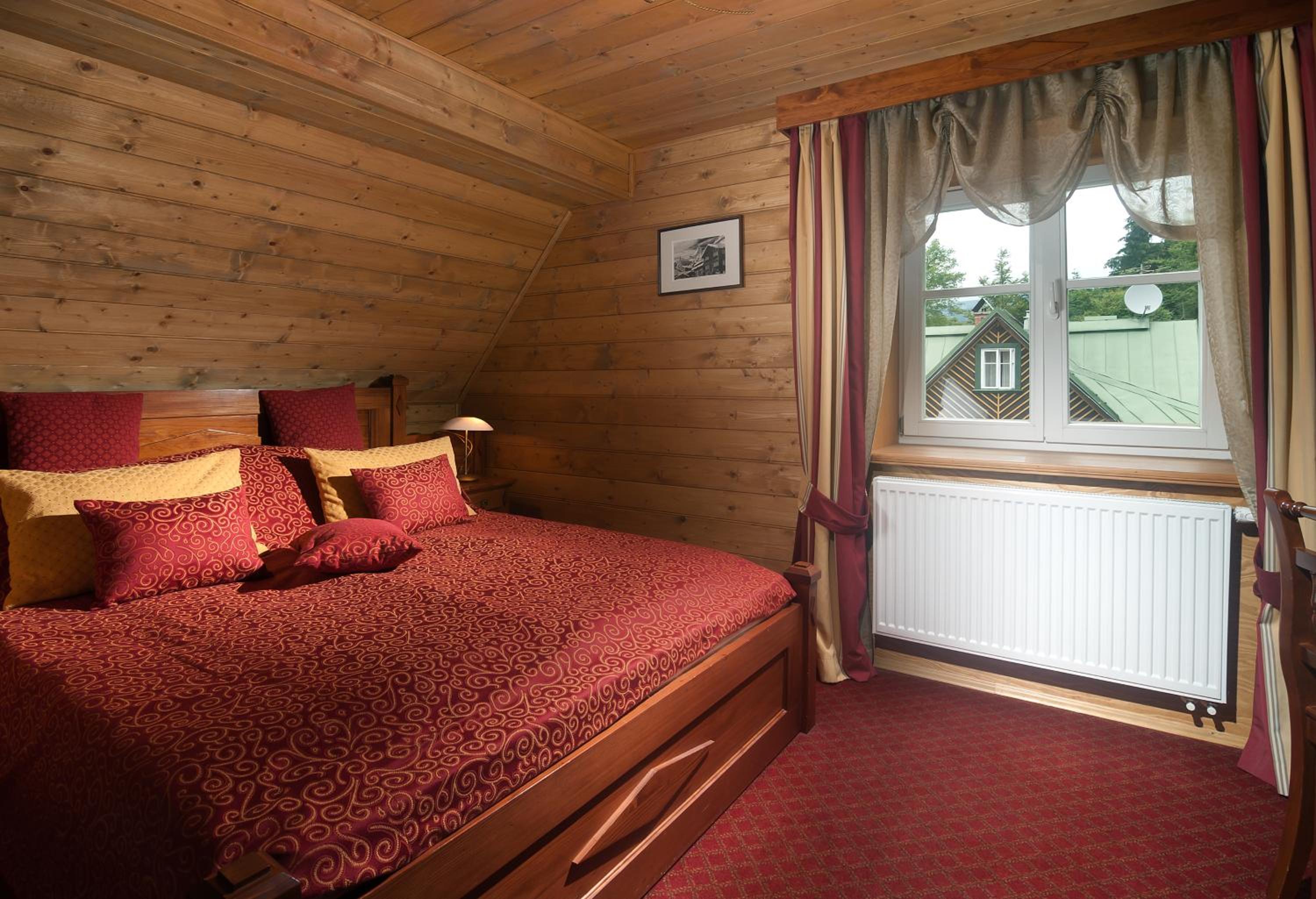Deluxe Junior Suite photo 3