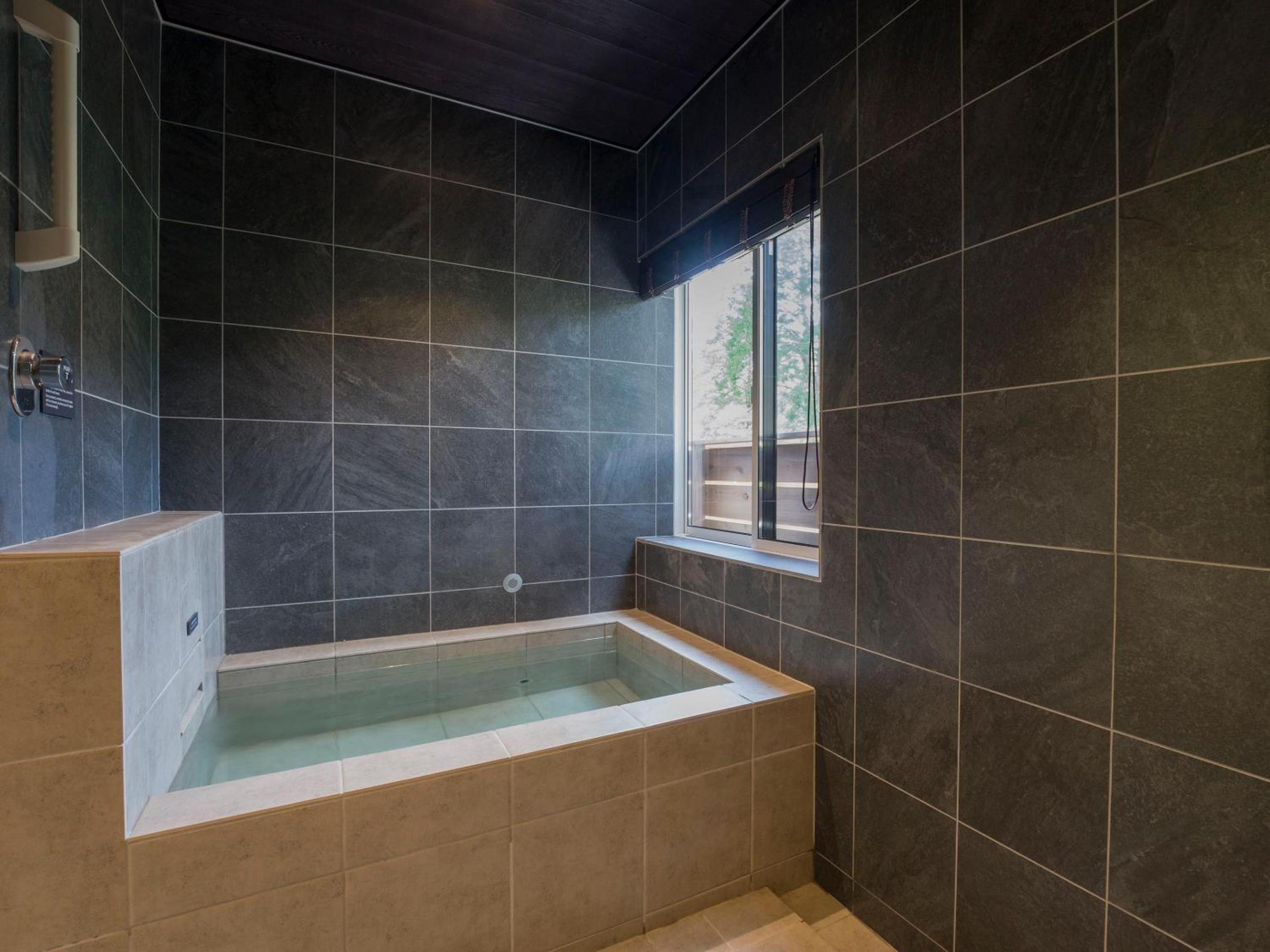 E type：Natural hot springs, bedrock bath bed [Villa] - Photo 23