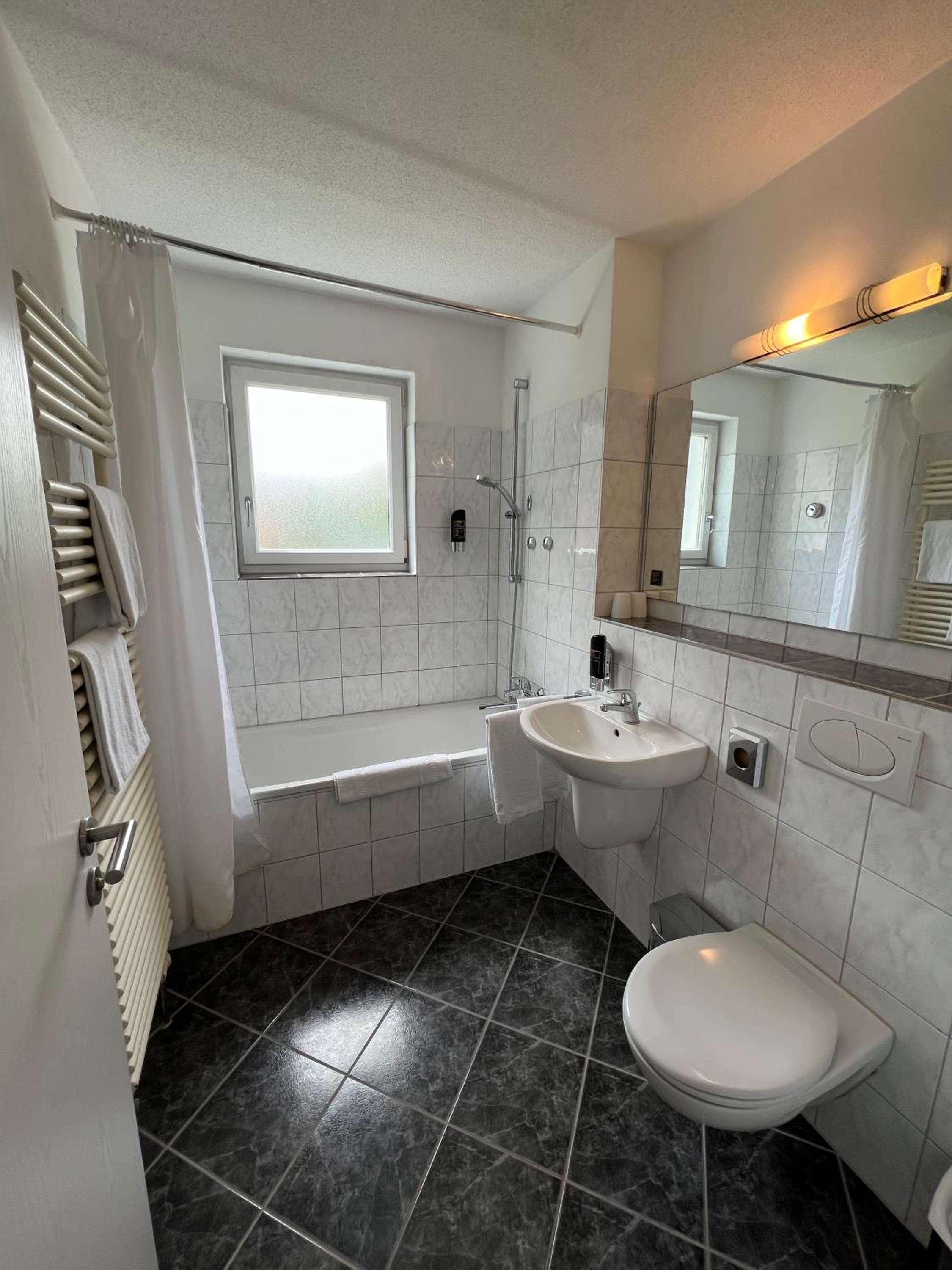 Double Room - Photo 4