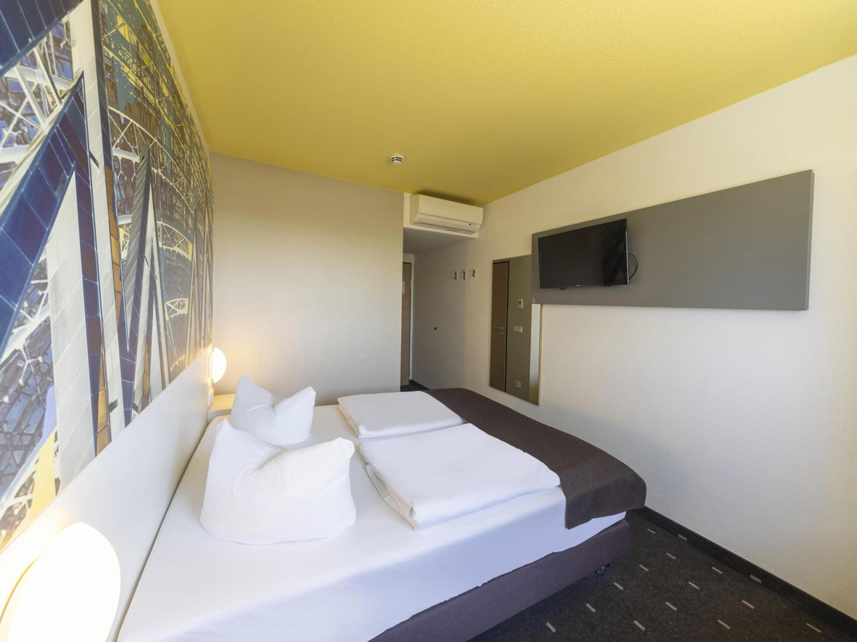 Double Room - Photo 5