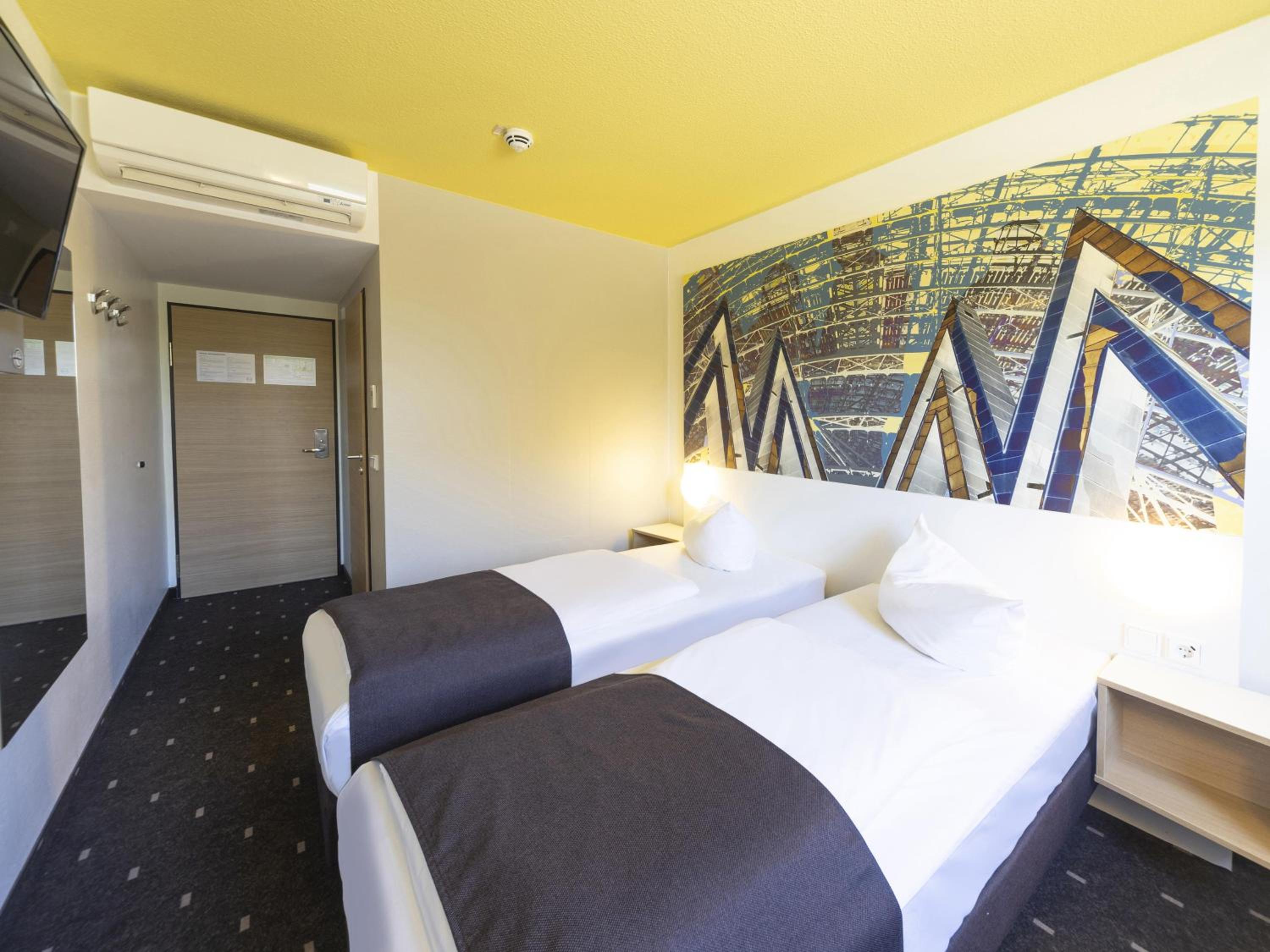 Twin Room - Photo 1