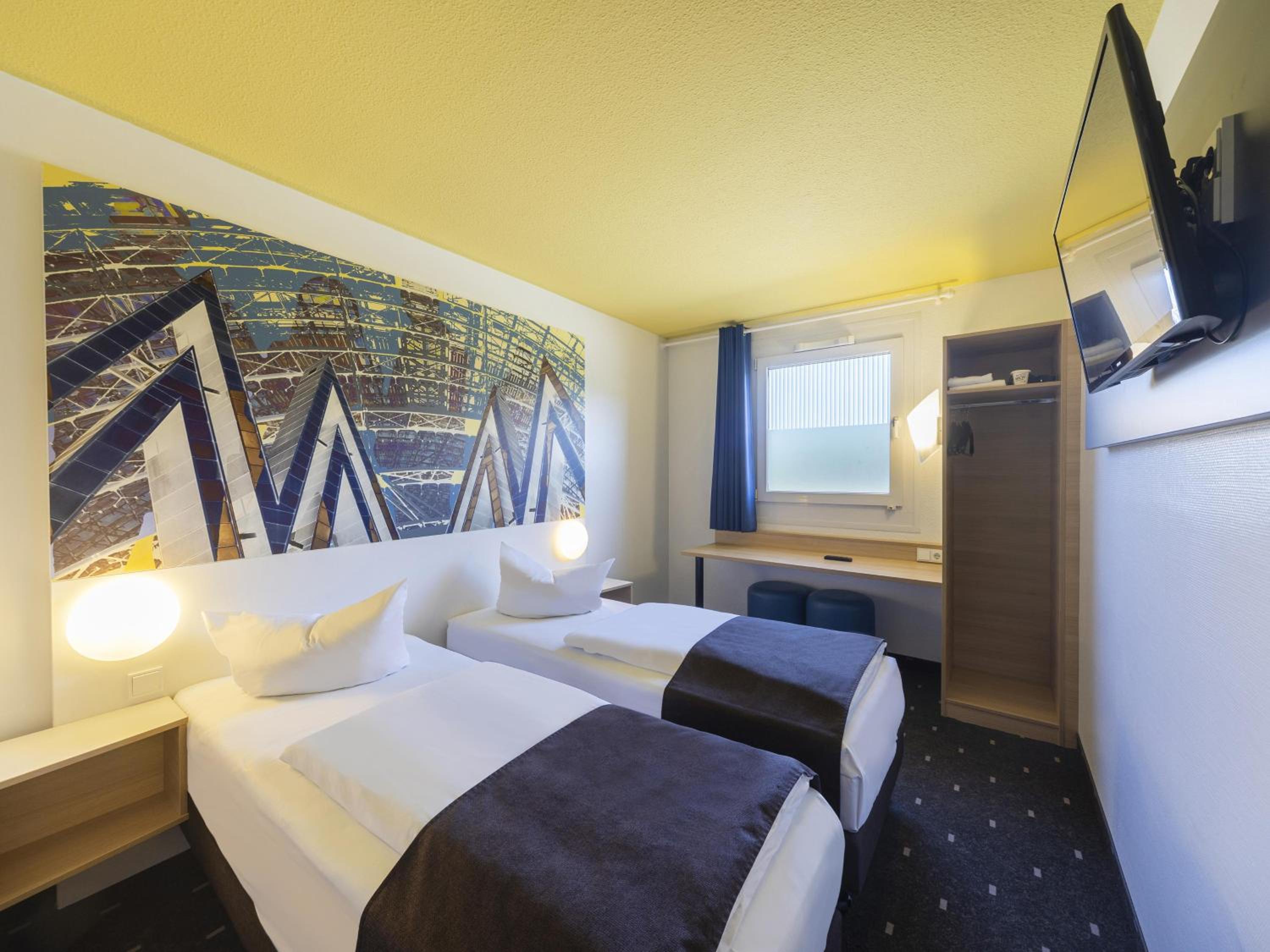Twin Room - Photo 2