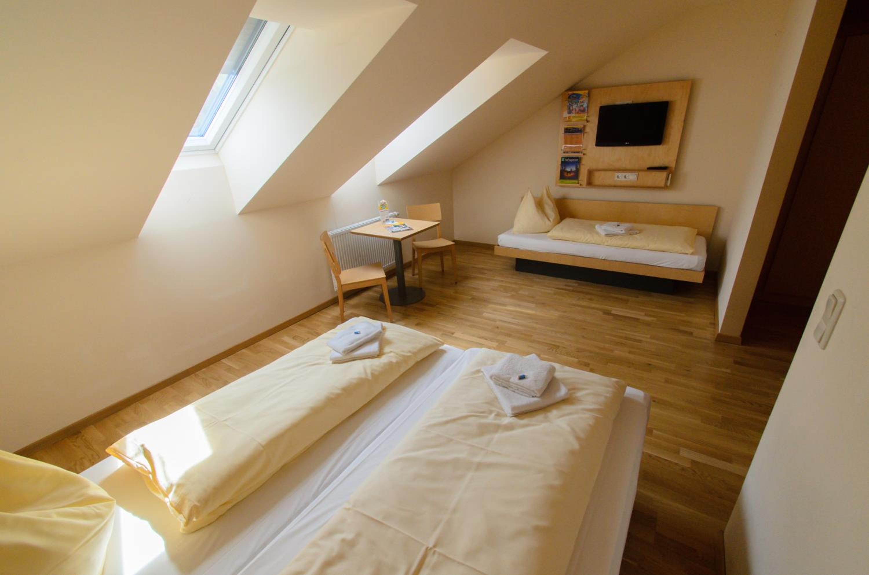 Triple Room - Photo 5