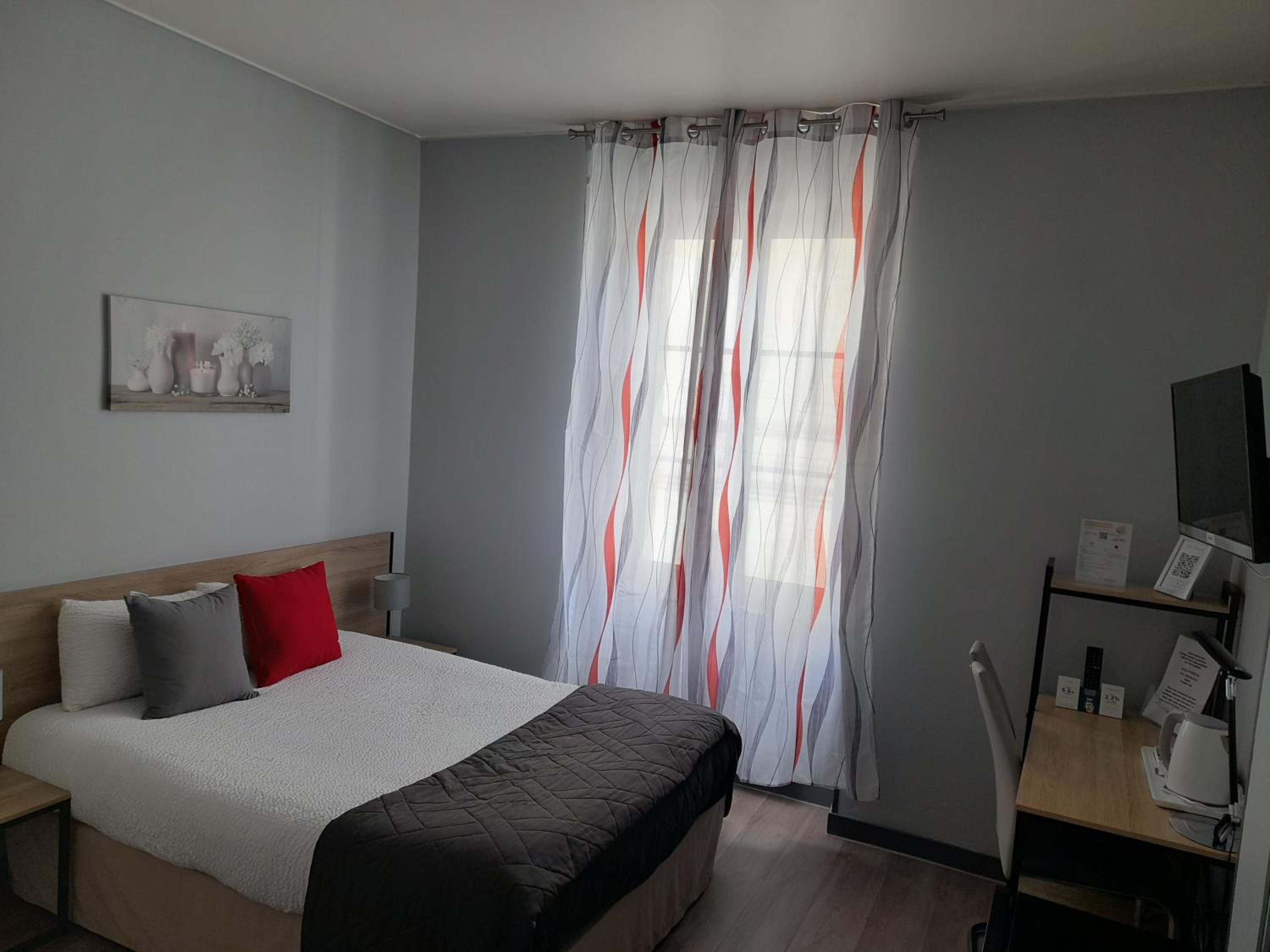 Double Room - Photo 1