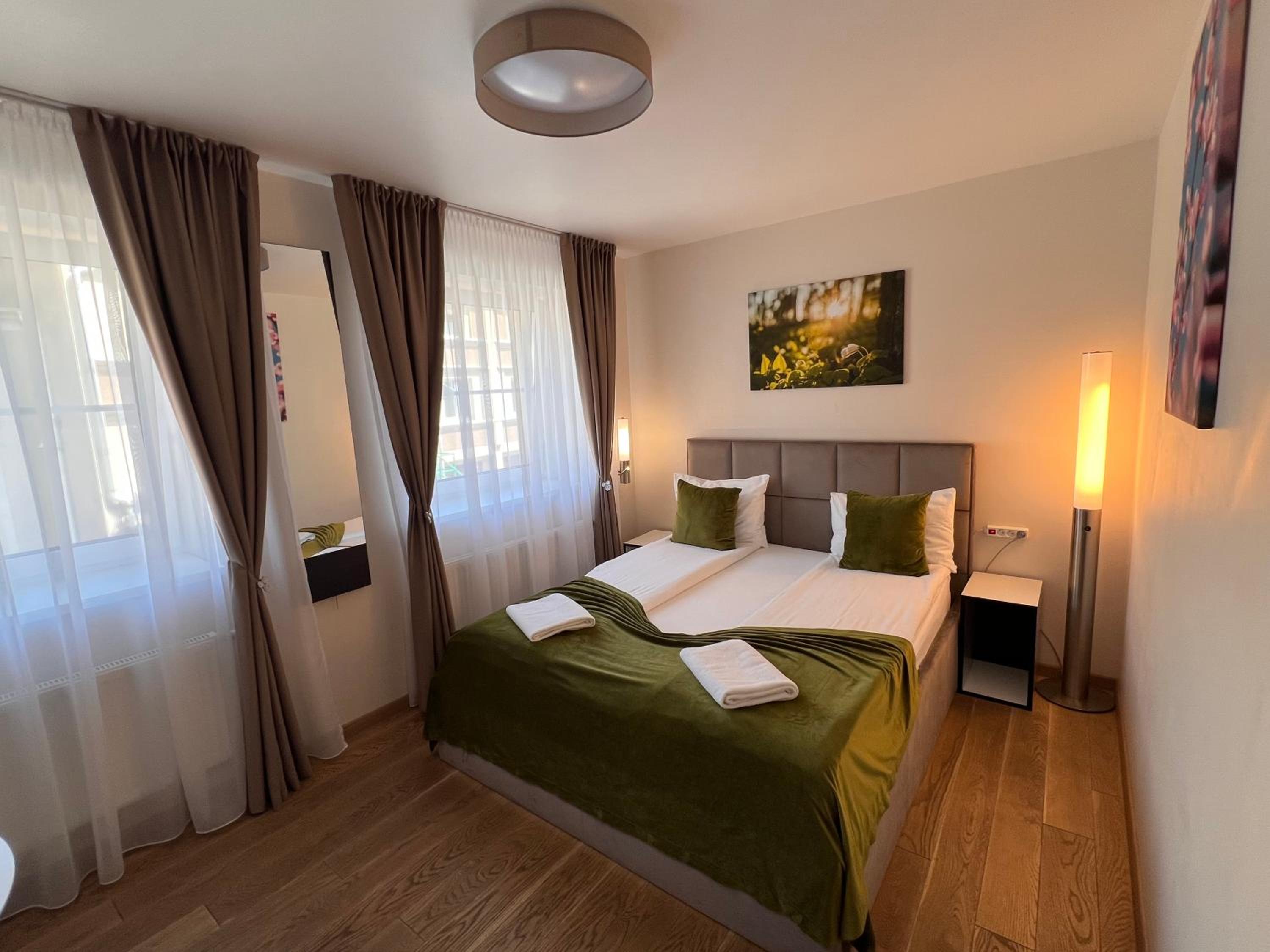 Double Room with Shared Bathroom photo 1