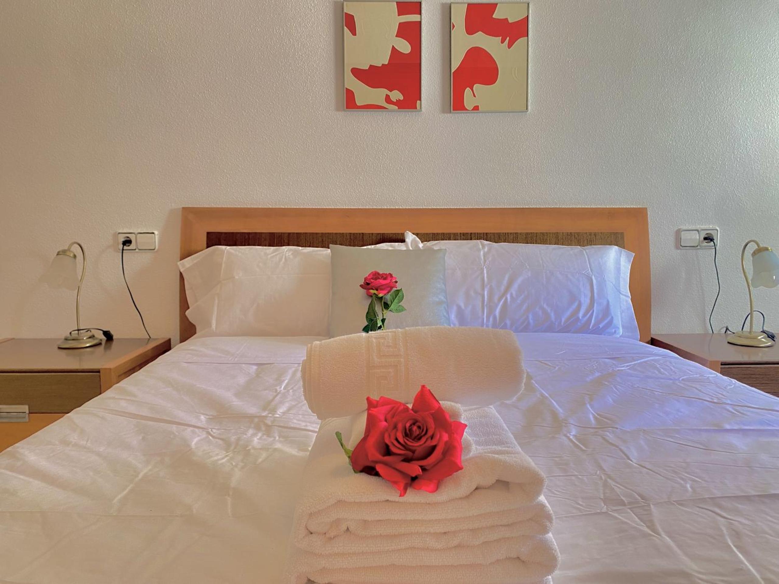 Apartamento de dos habitaciones con vista a la ciudad